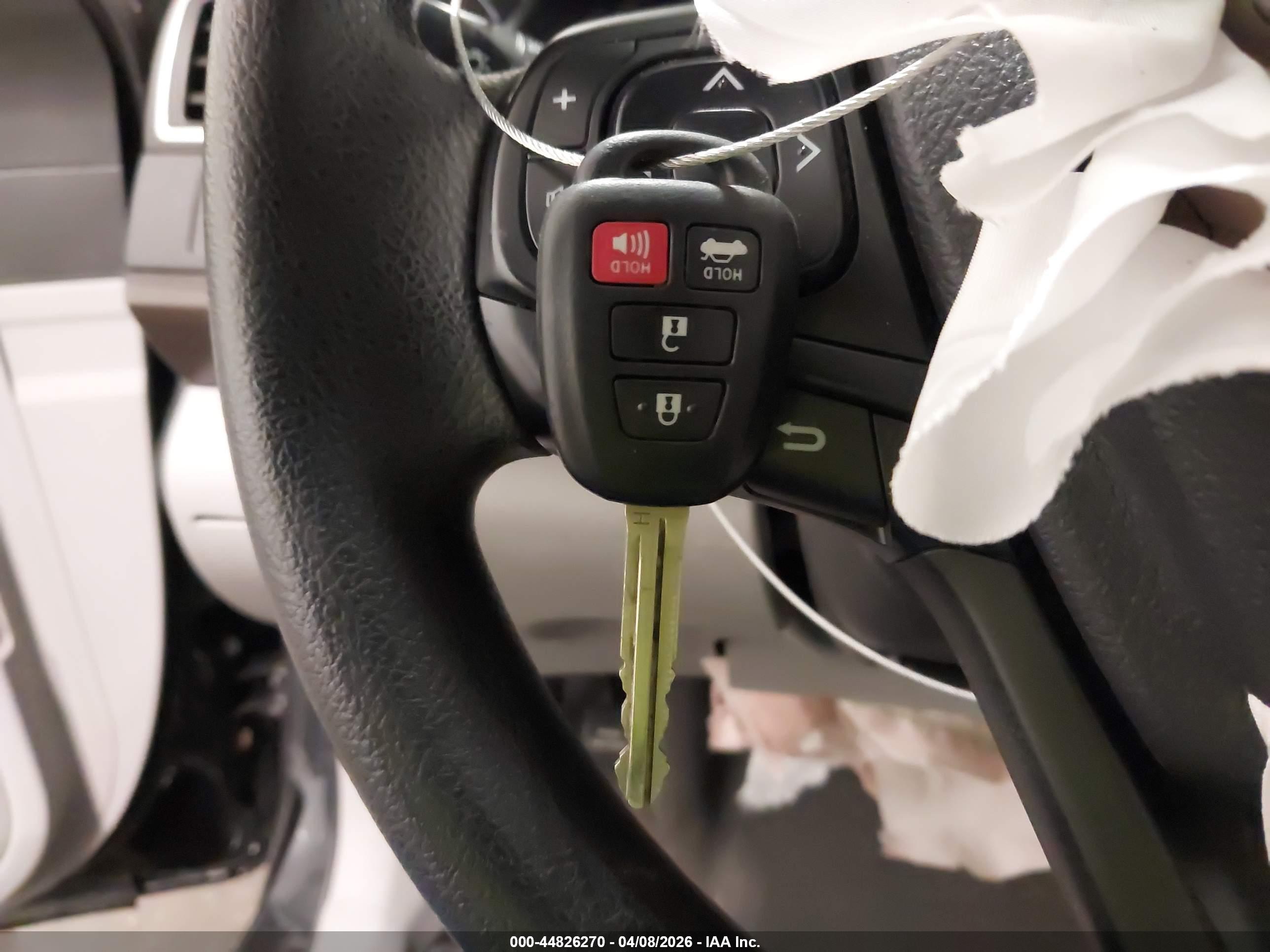 TOYOTA CAMRY image 11