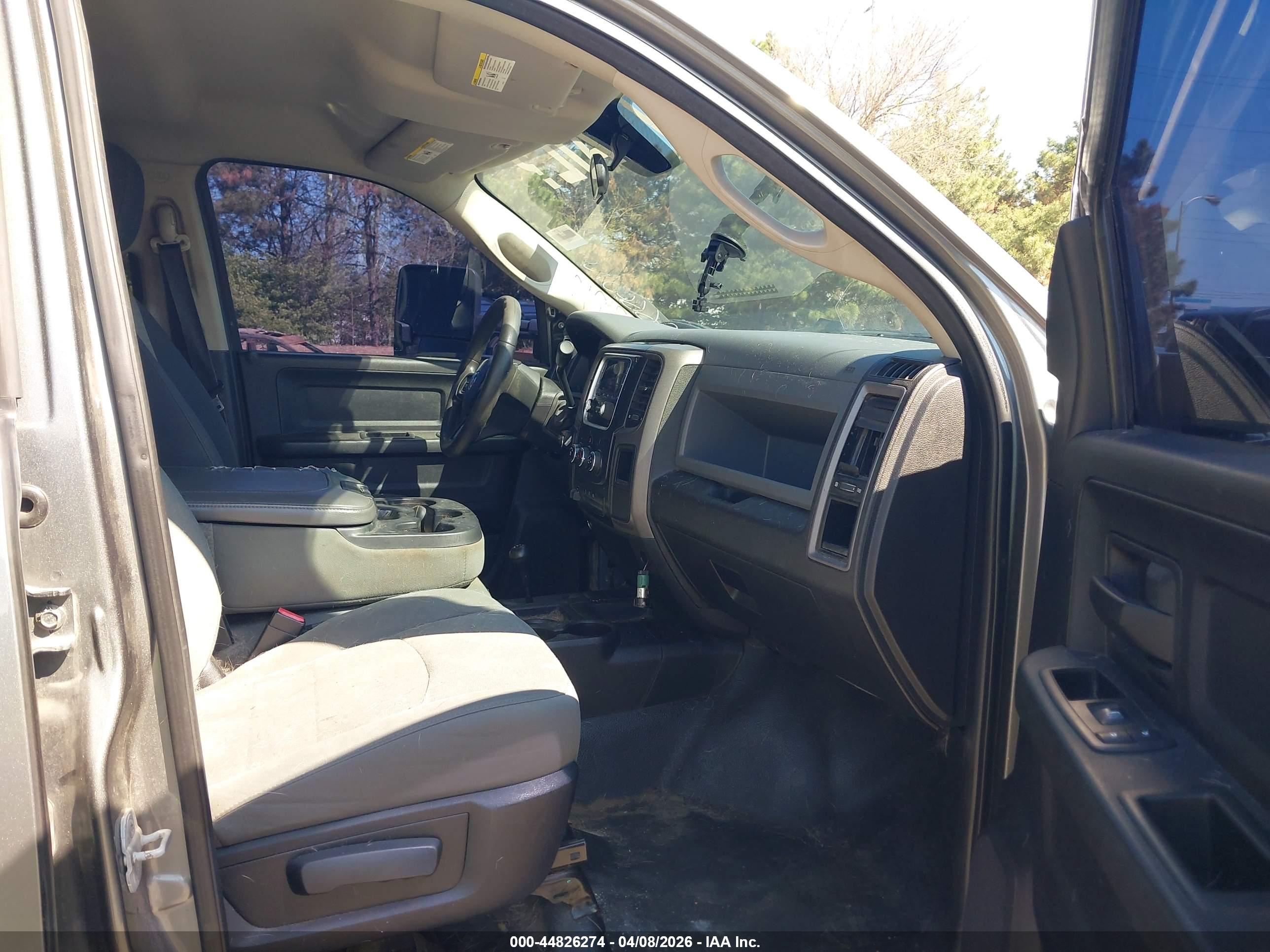 RAM 3500 image 7