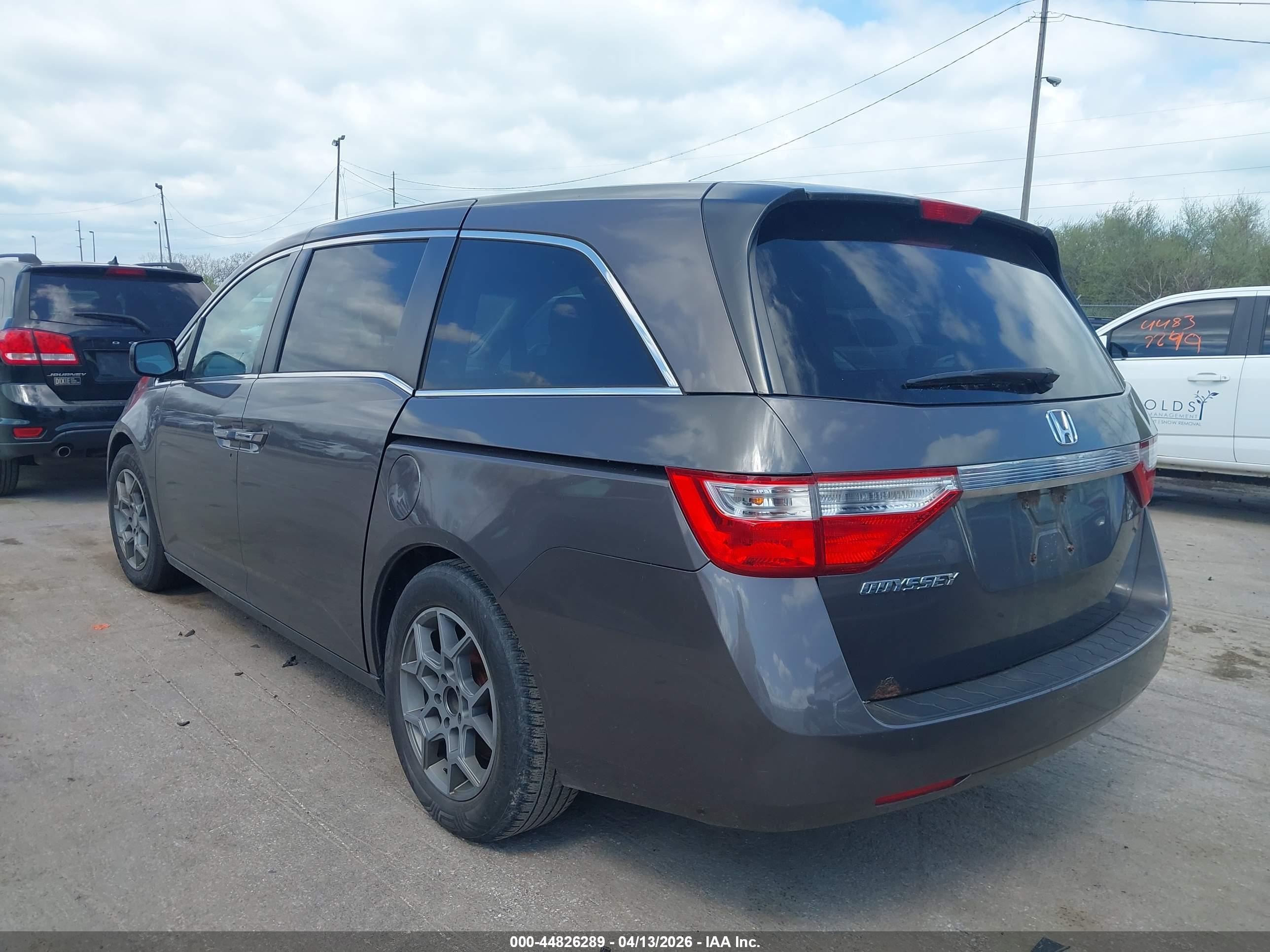 HONDA ODYSSEY image 3
