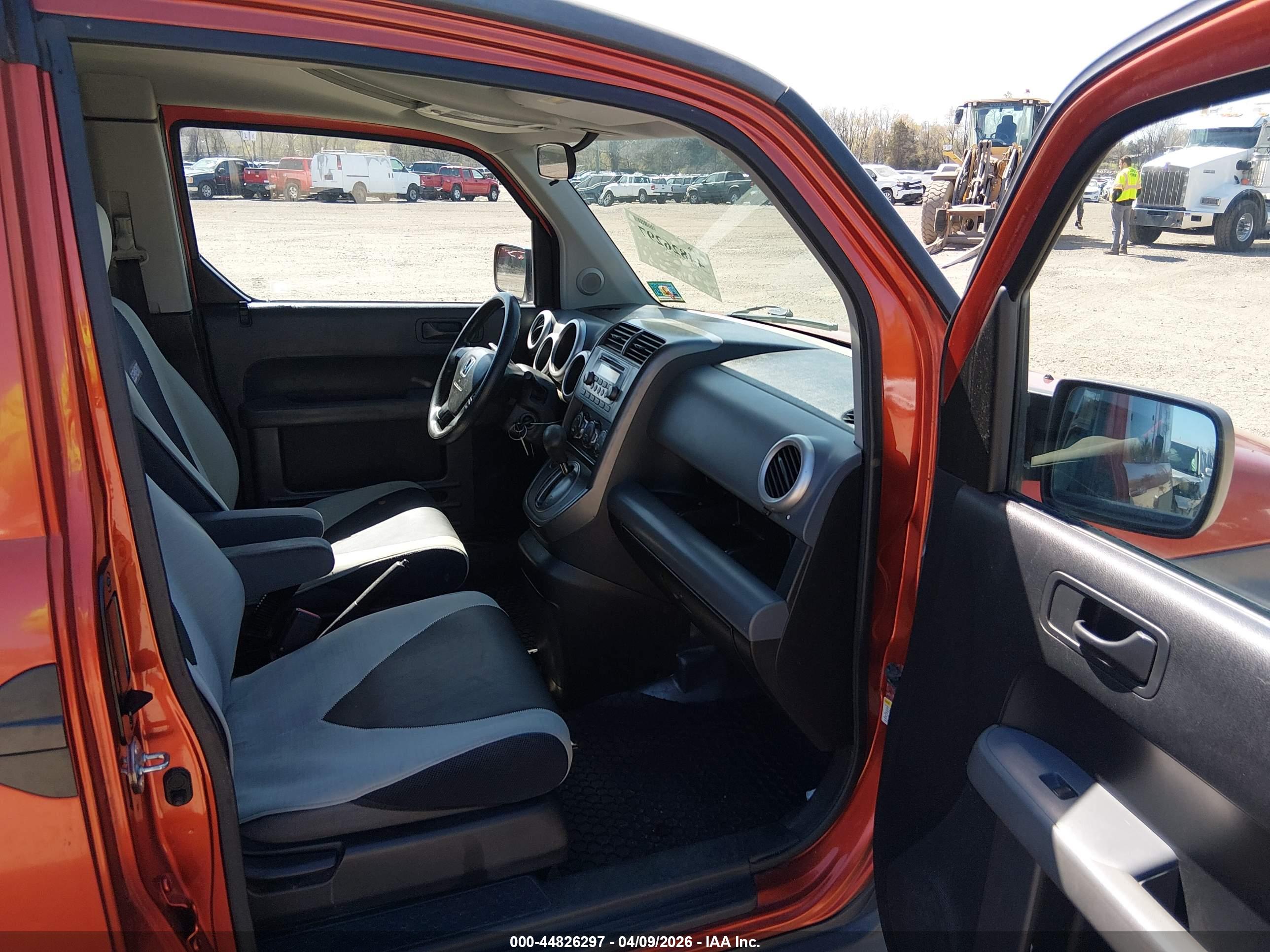 HONDA ELEMENT image 5