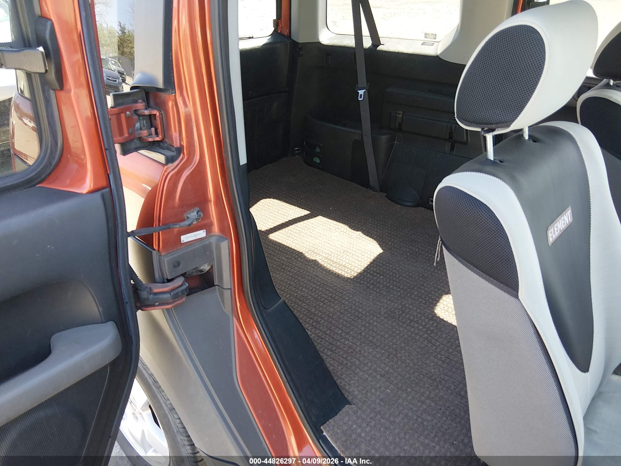 HONDA ELEMENT image 8