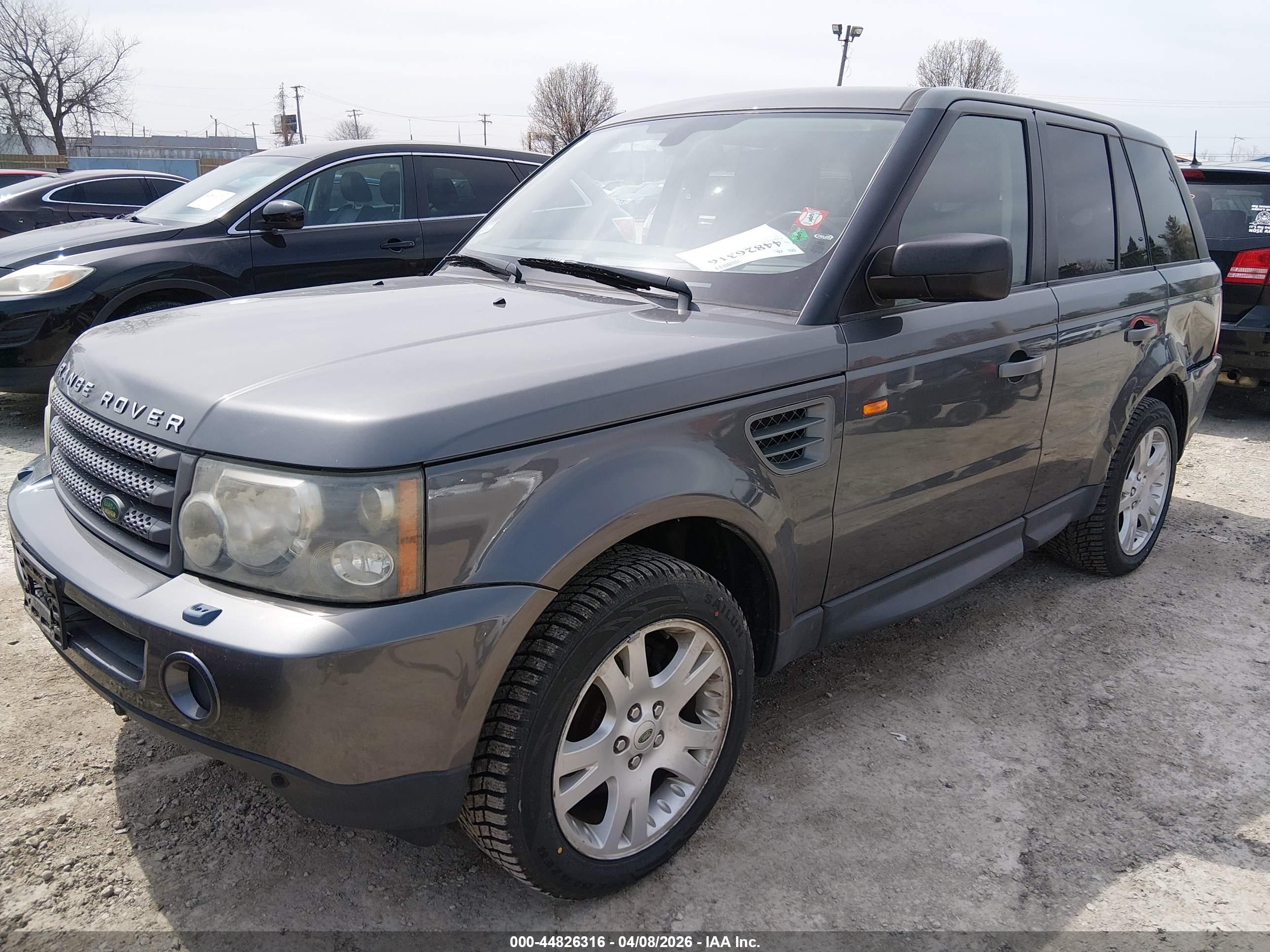 LAND ROVER image 2