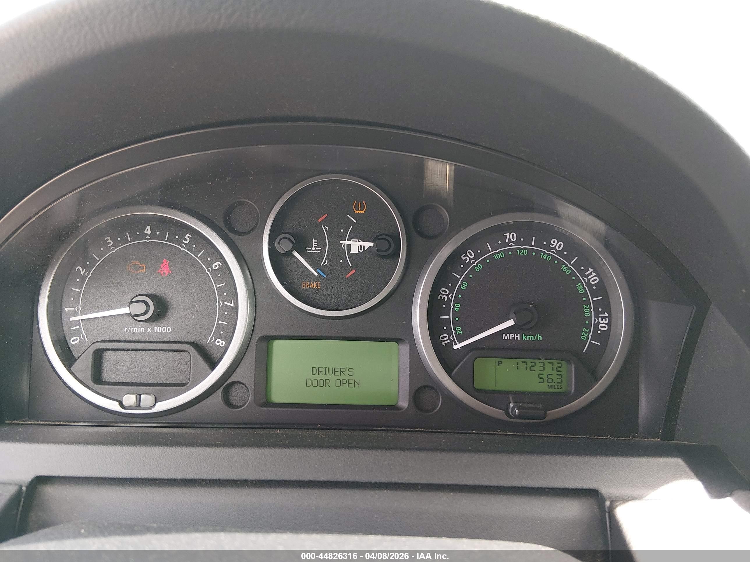 LAND ROVER image 7
