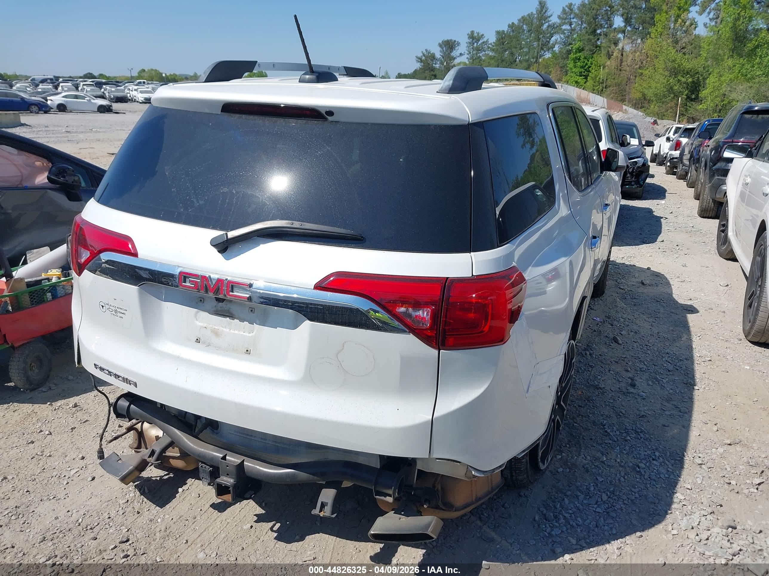 GMC ACADIA image 4