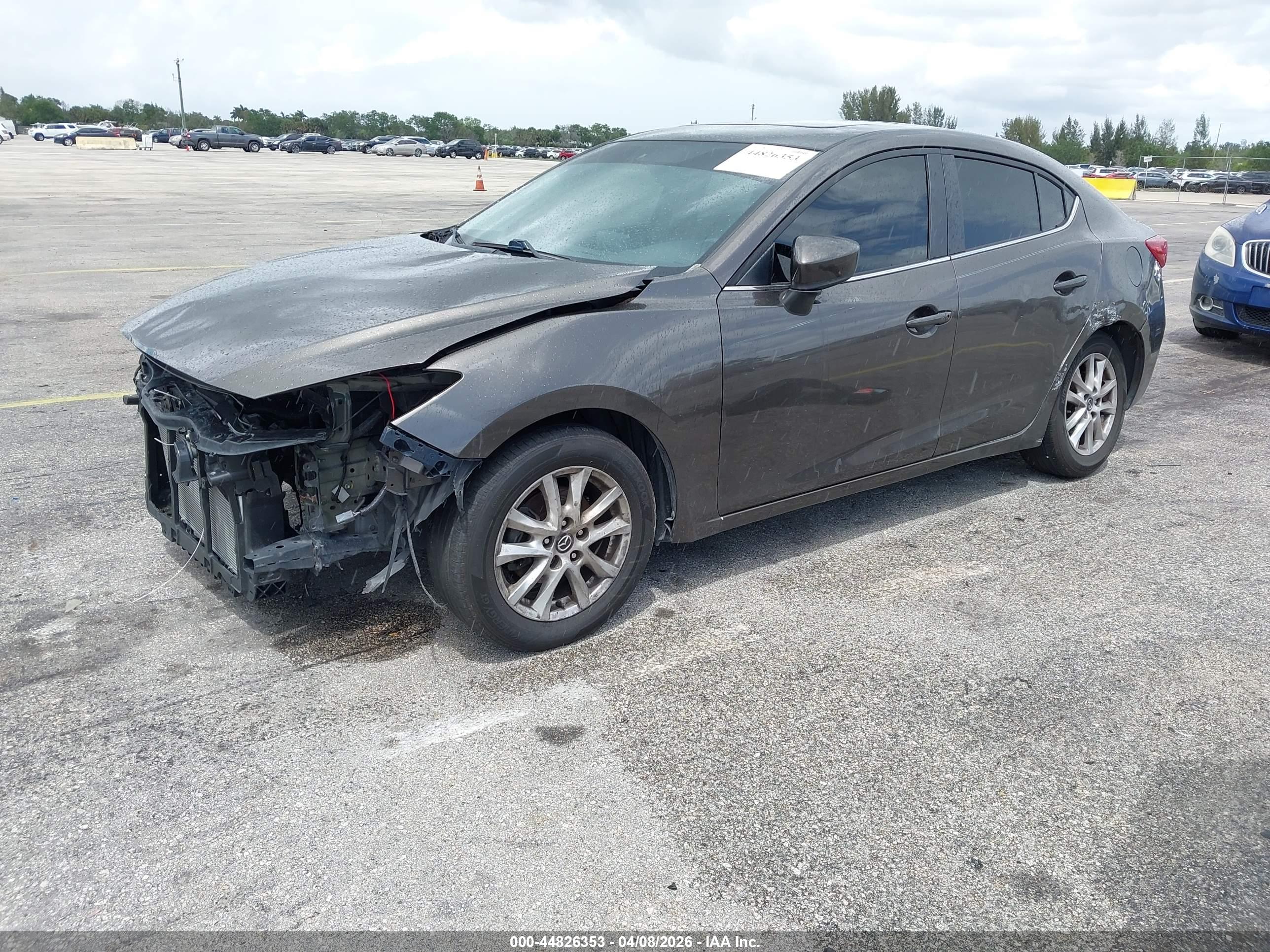 MAZDA MAZDA3 image 2