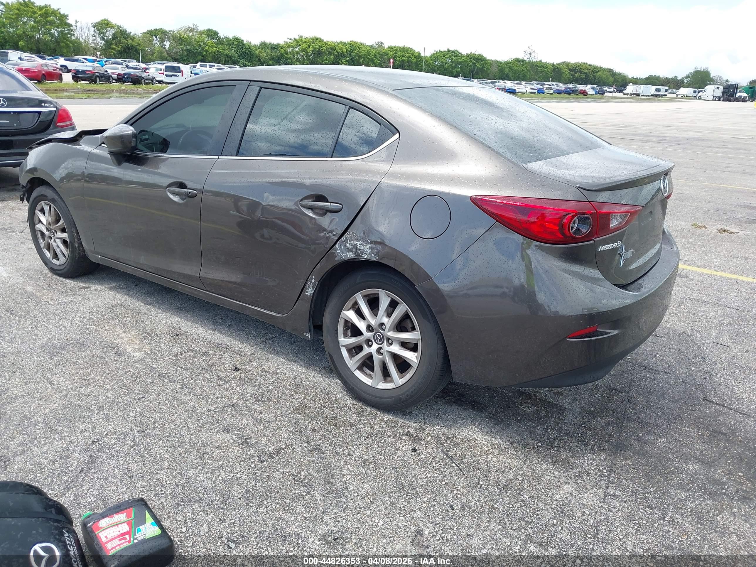 MAZDA MAZDA3 image 3