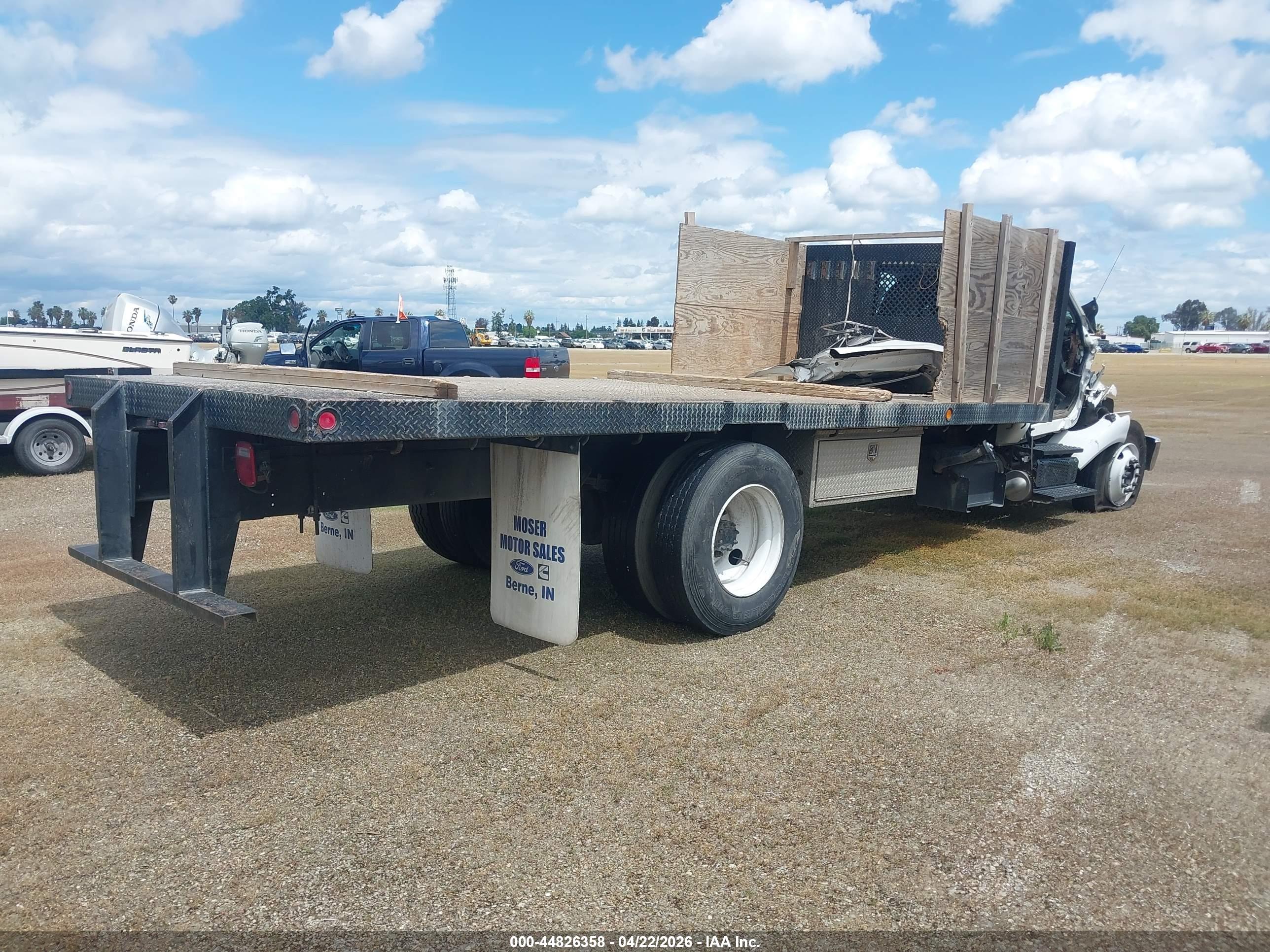 FORD F-650 image 4