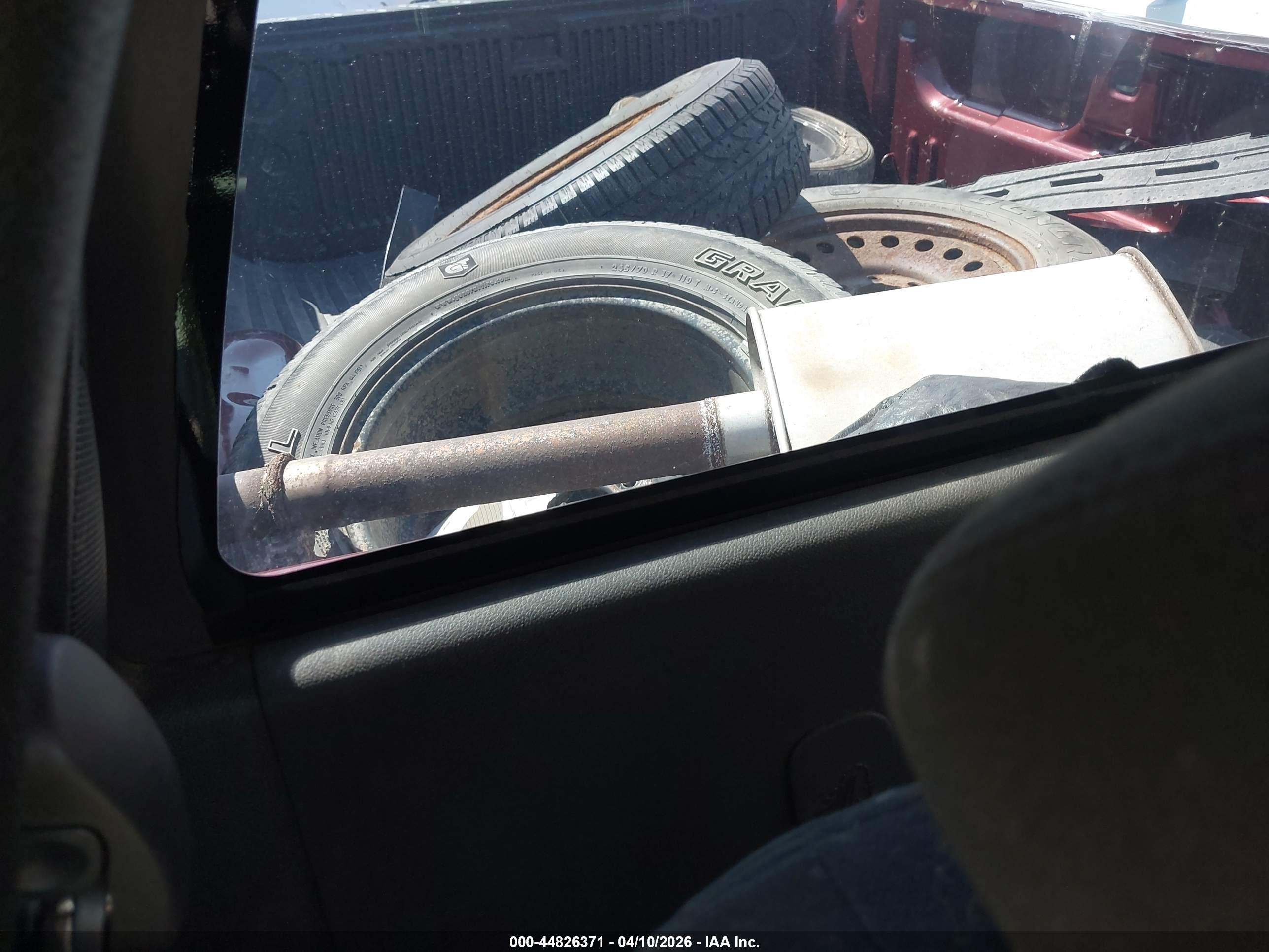 GMC SIERRA image 8