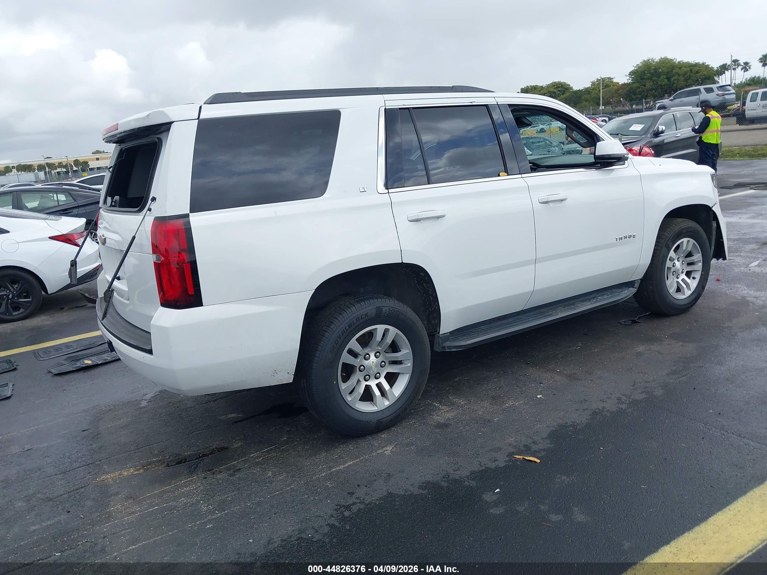 CHEVROLET TAHOE image 4