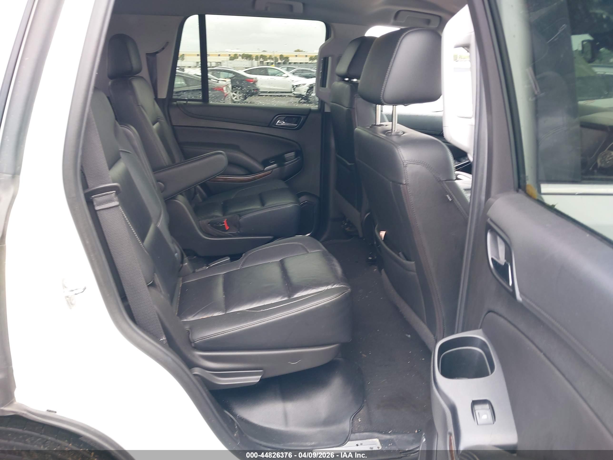 CHEVROLET TAHOE image 8