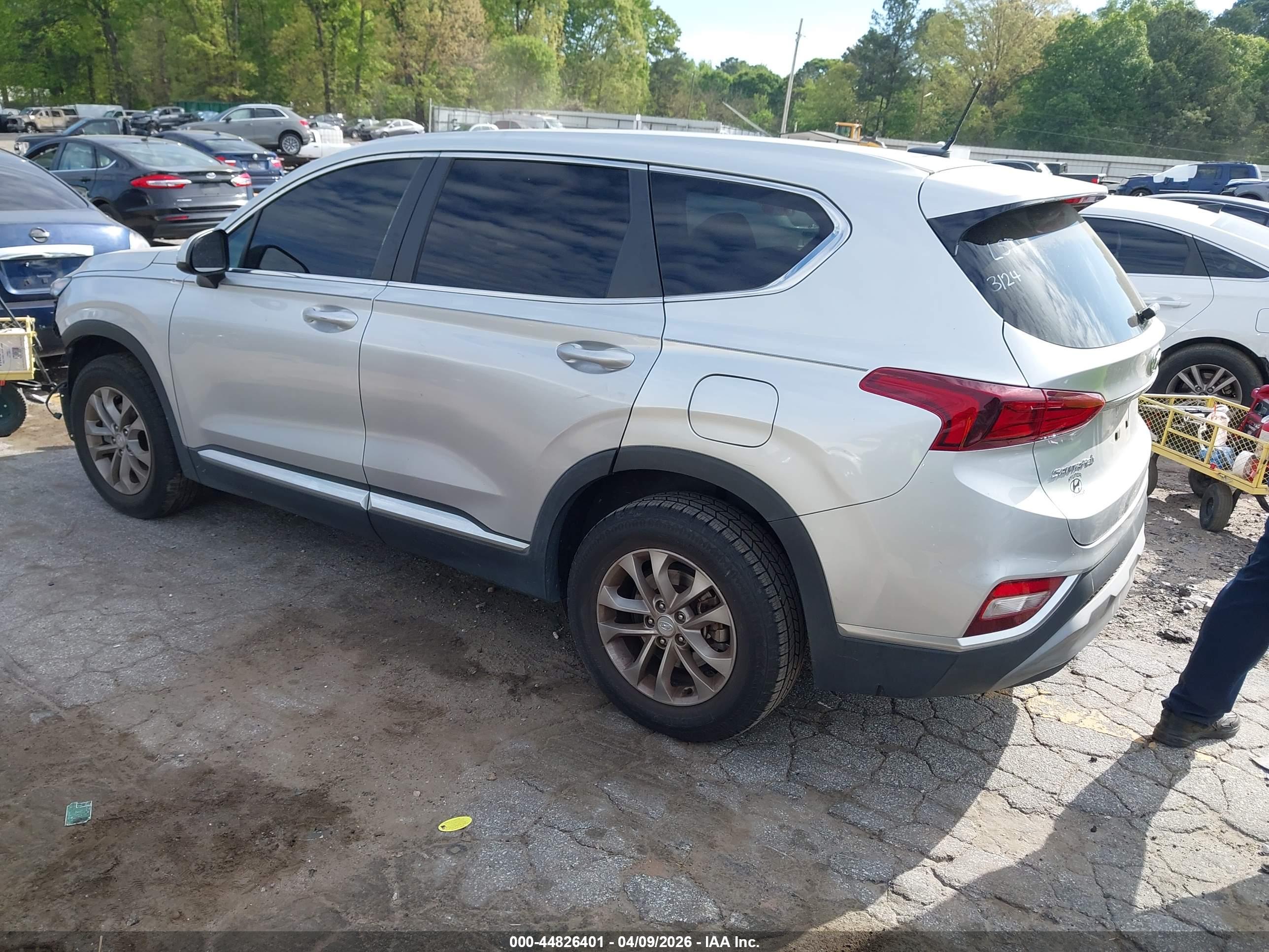 HYUNDAI SANTA image 3
