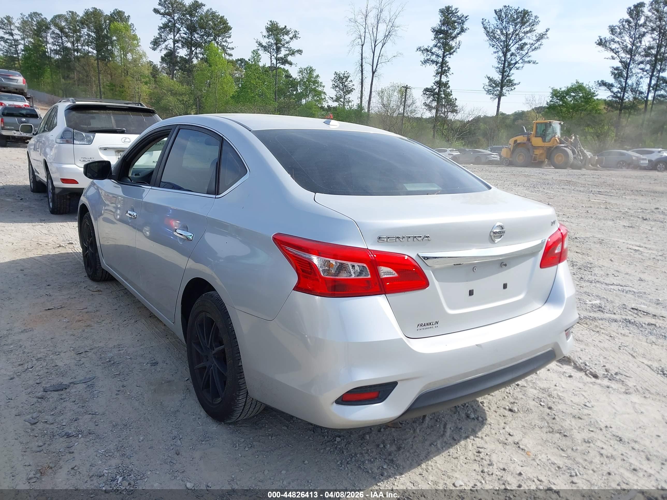 NISSAN SENTRA image 3