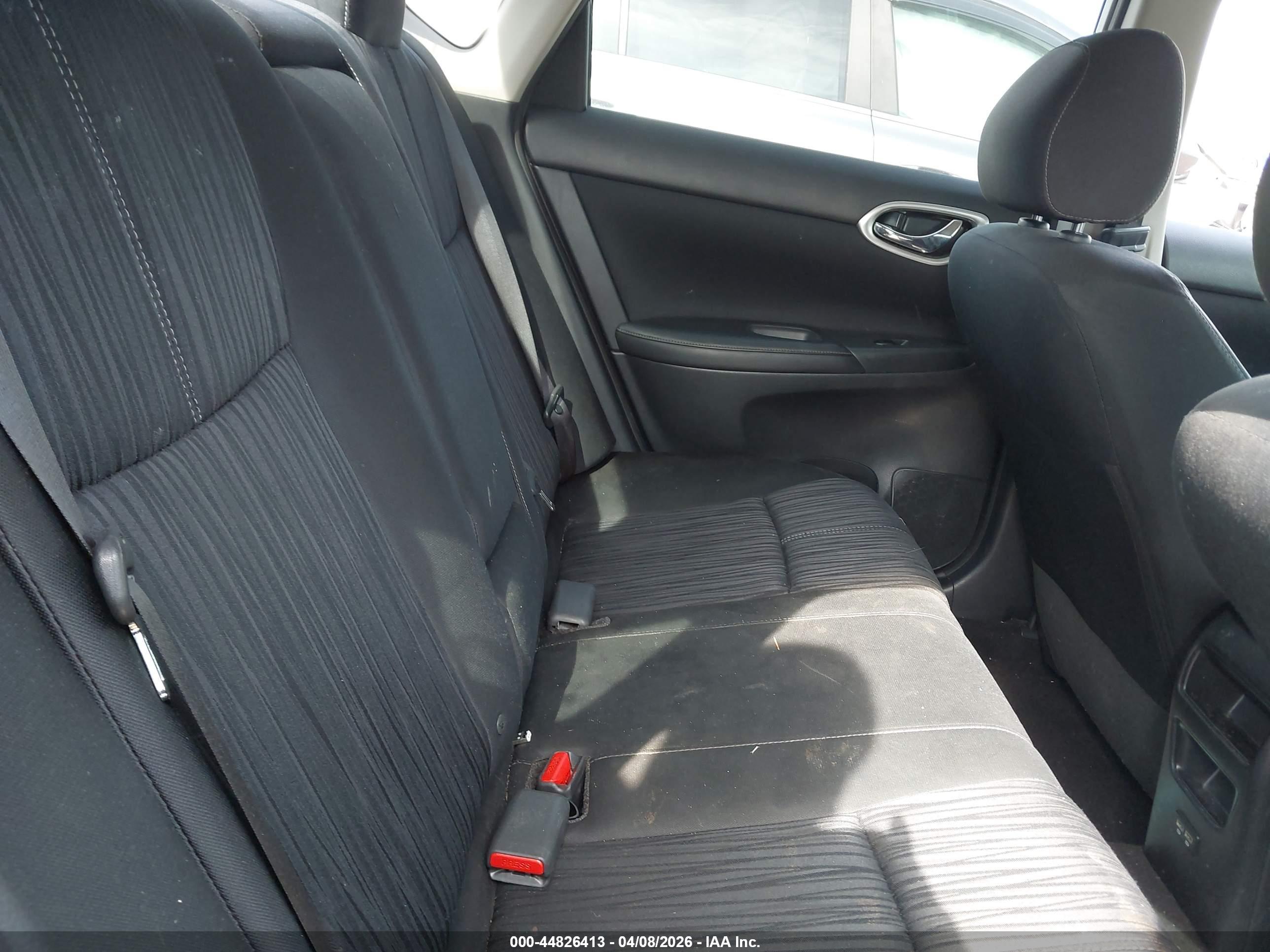 NISSAN SENTRA image 8