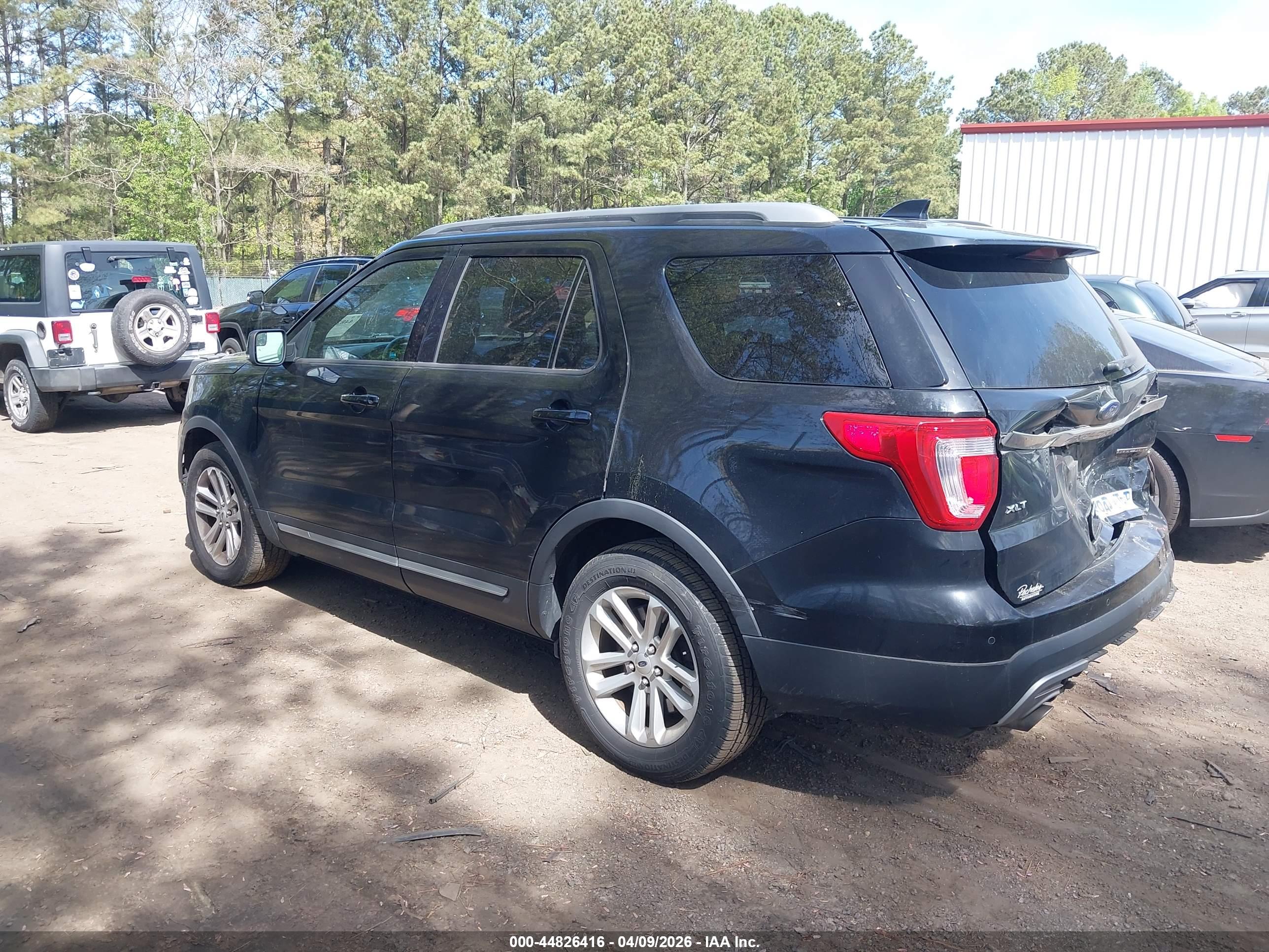 FORD EXPLORER image 3