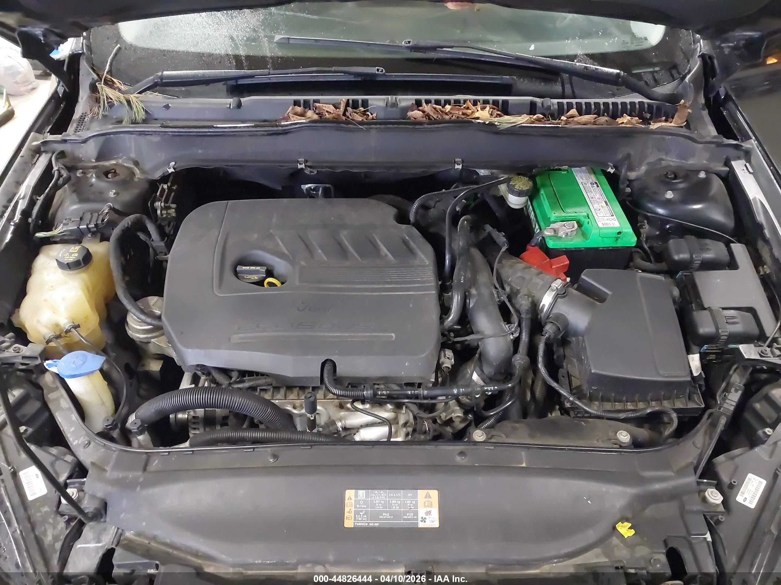 FORD FUSION image 10