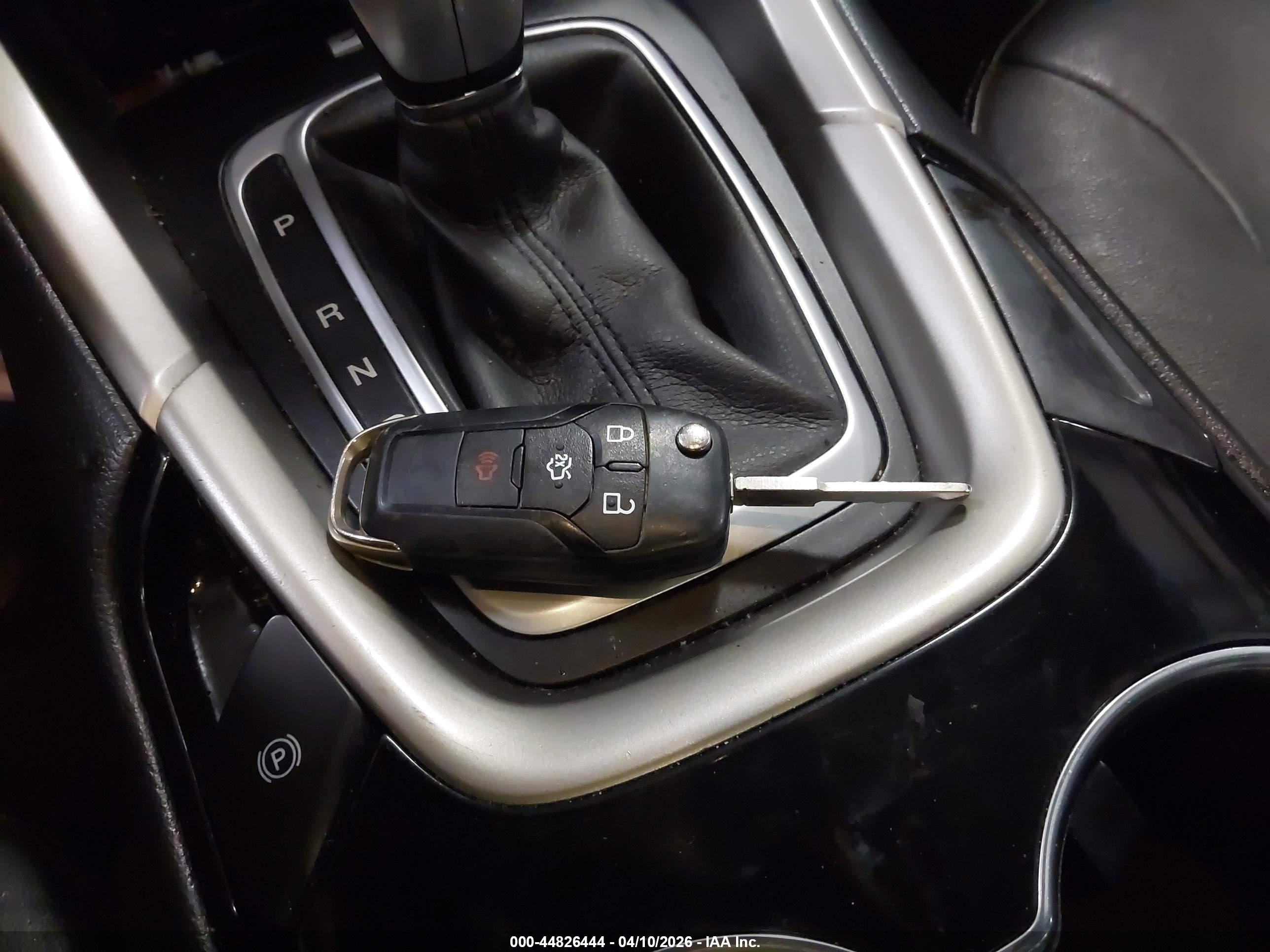 FORD FUSION image 11