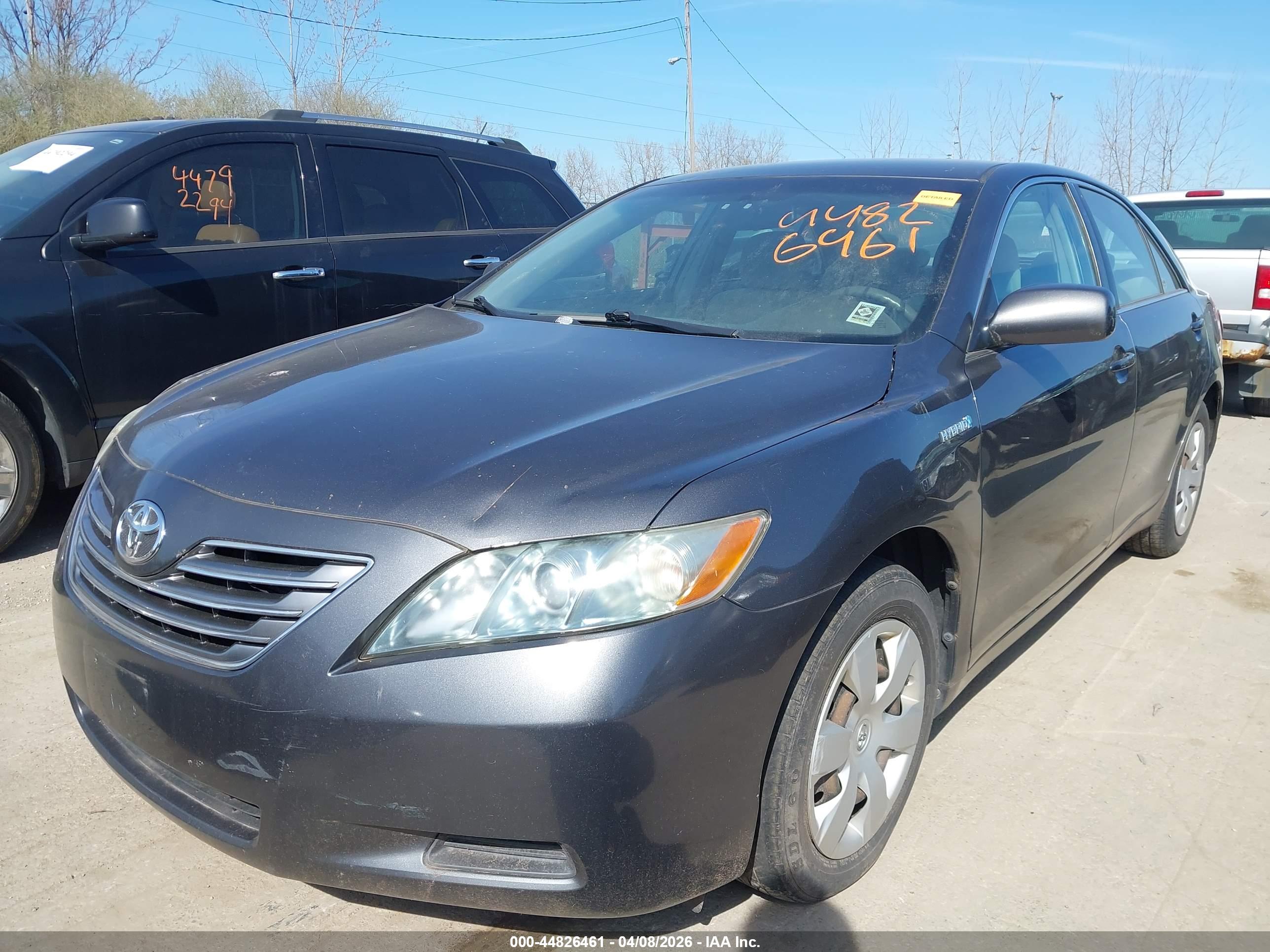TOYOTA CAMRY image 2