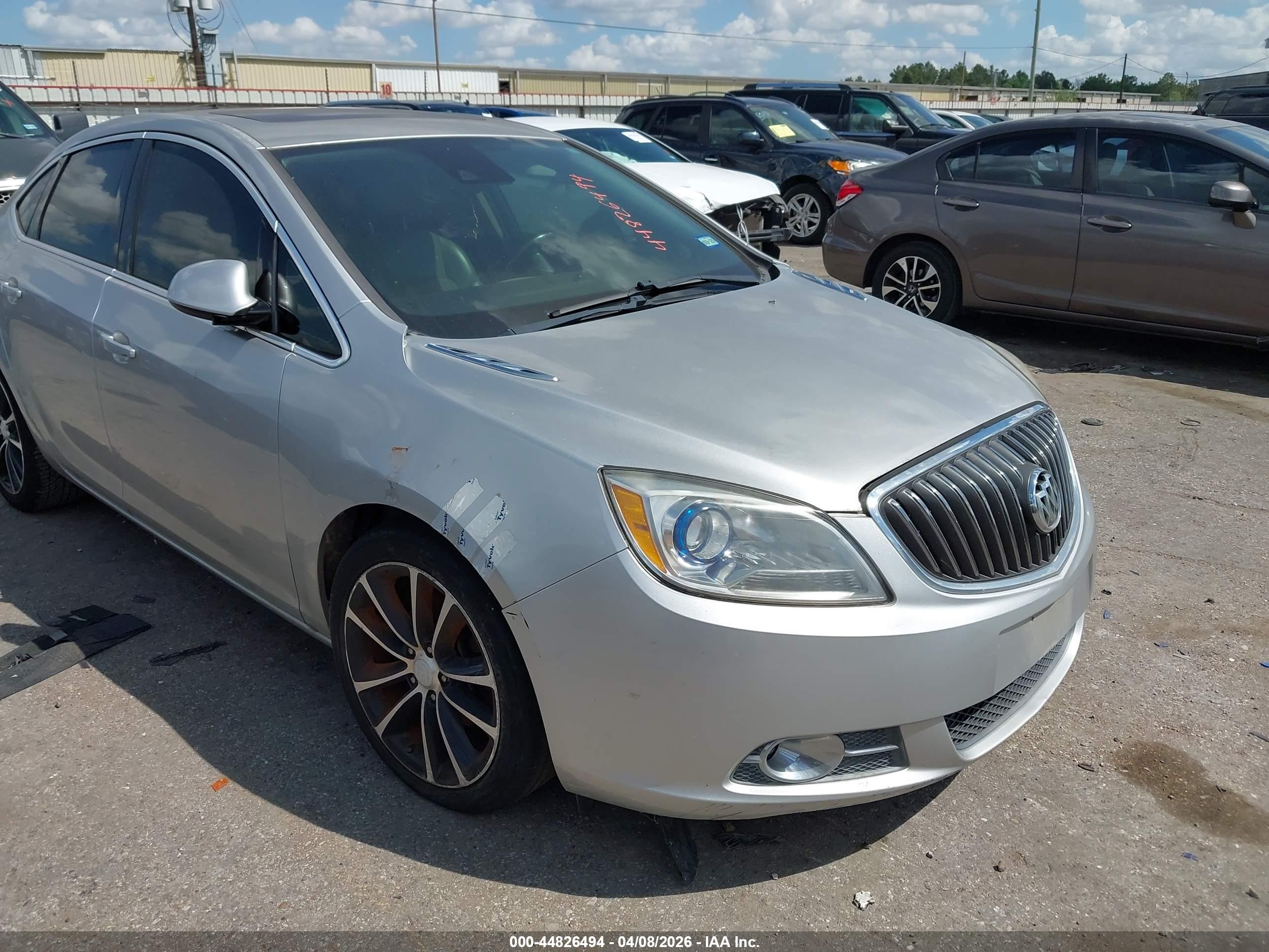 BUICK VERANO image 6
