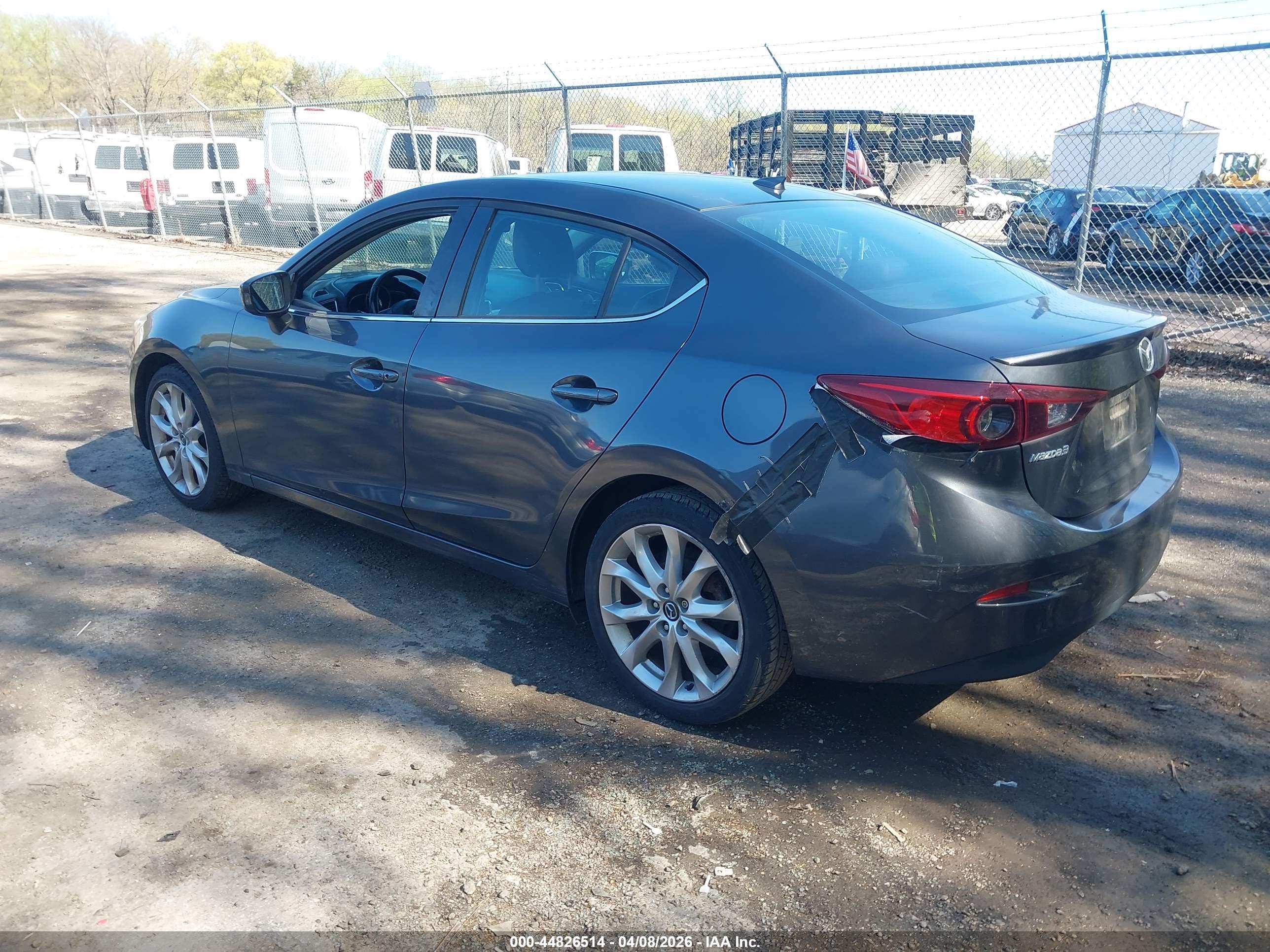 MAZDA MAZDA3 image 3
