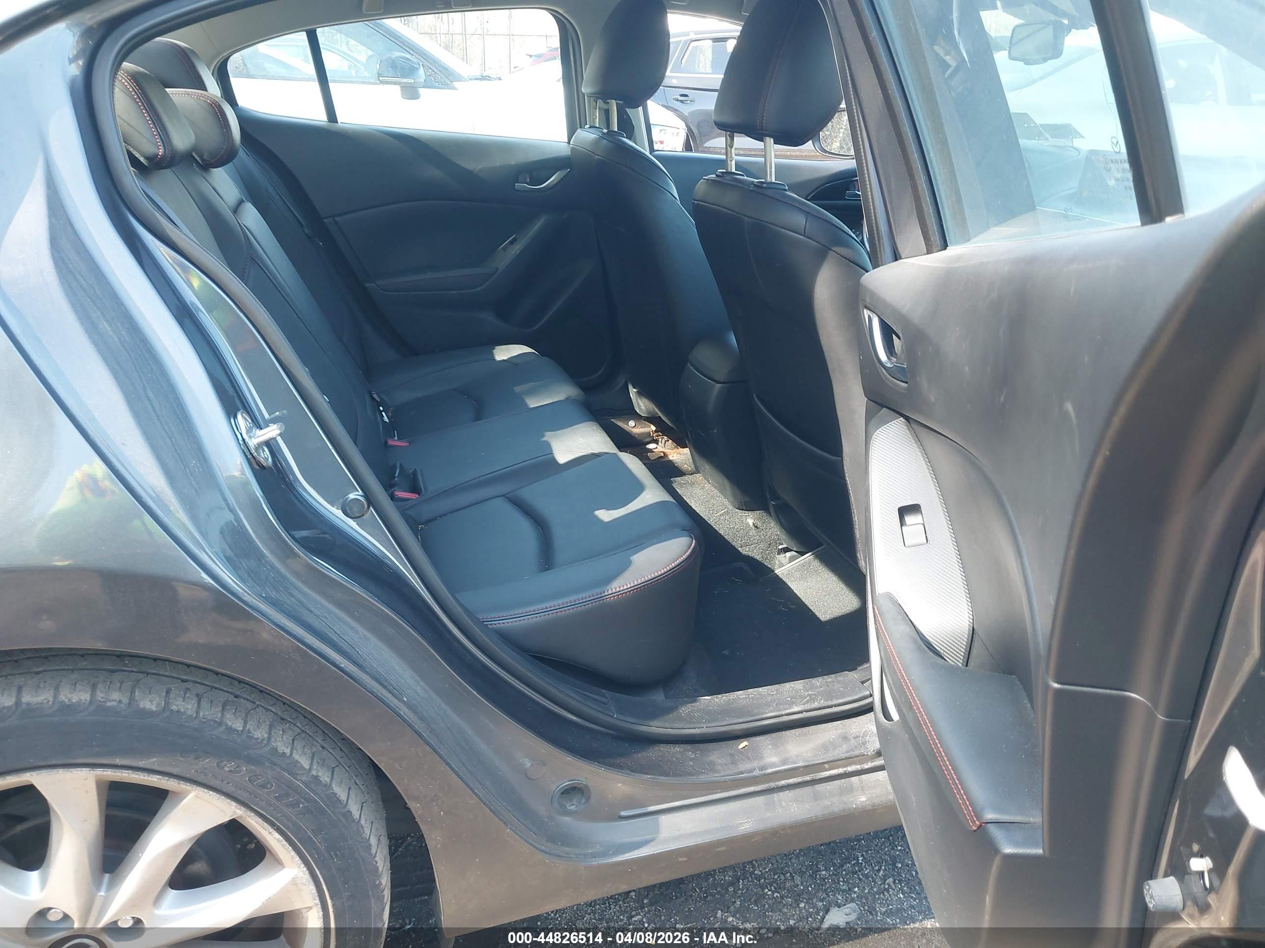 MAZDA MAZDA3 image 8