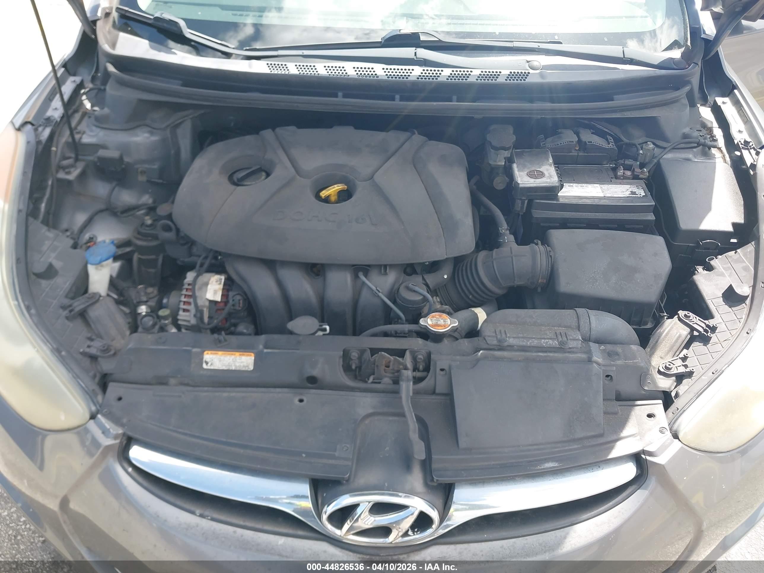 HYUNDAI ELANTRA image 10