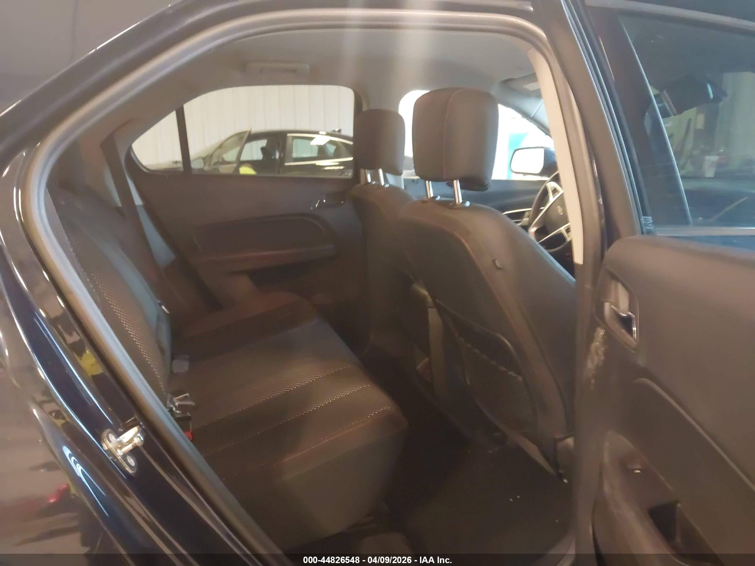 CHEVROLET EQUINOX image 8