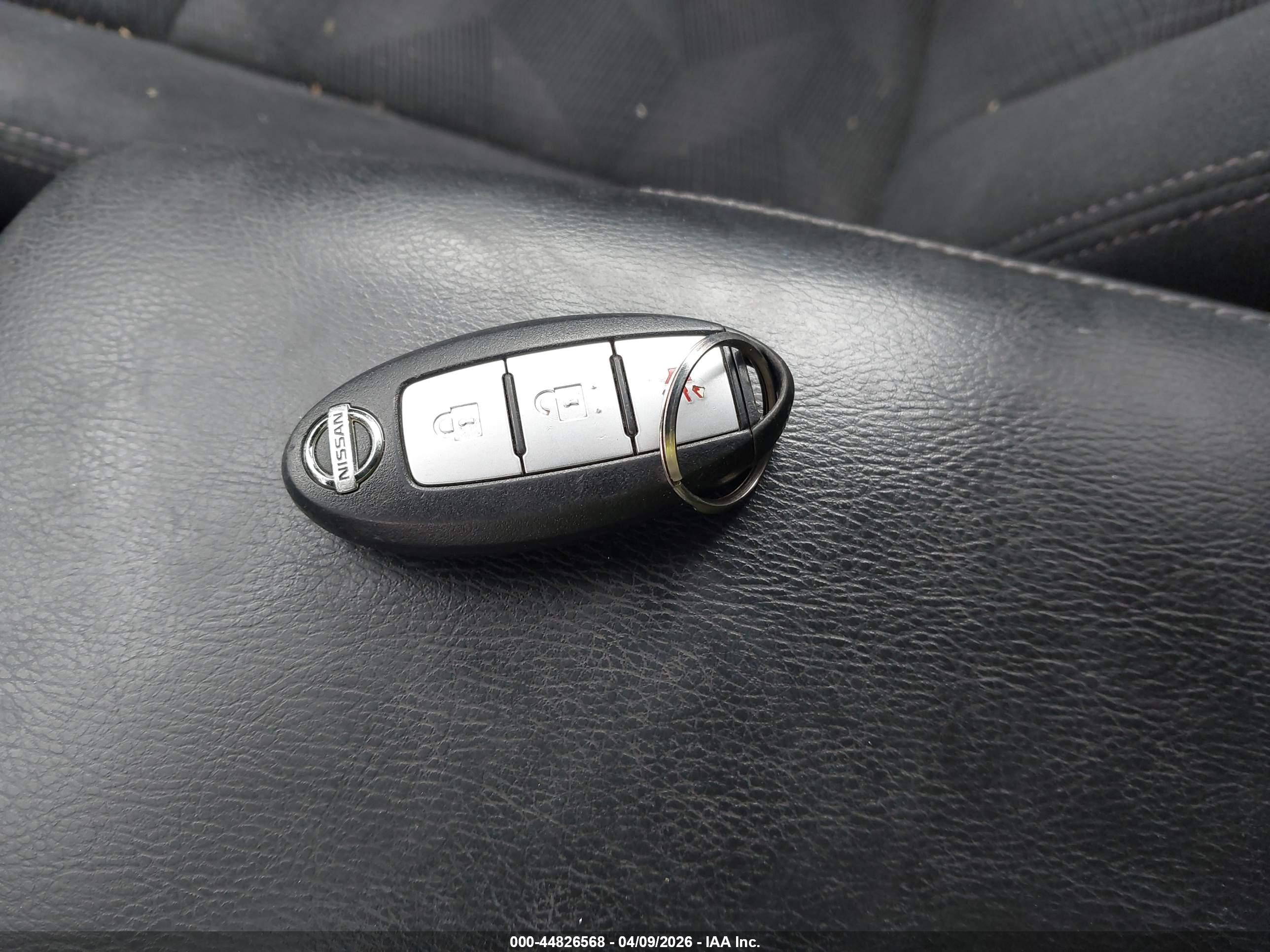 NISSAN ROGUE image 11
