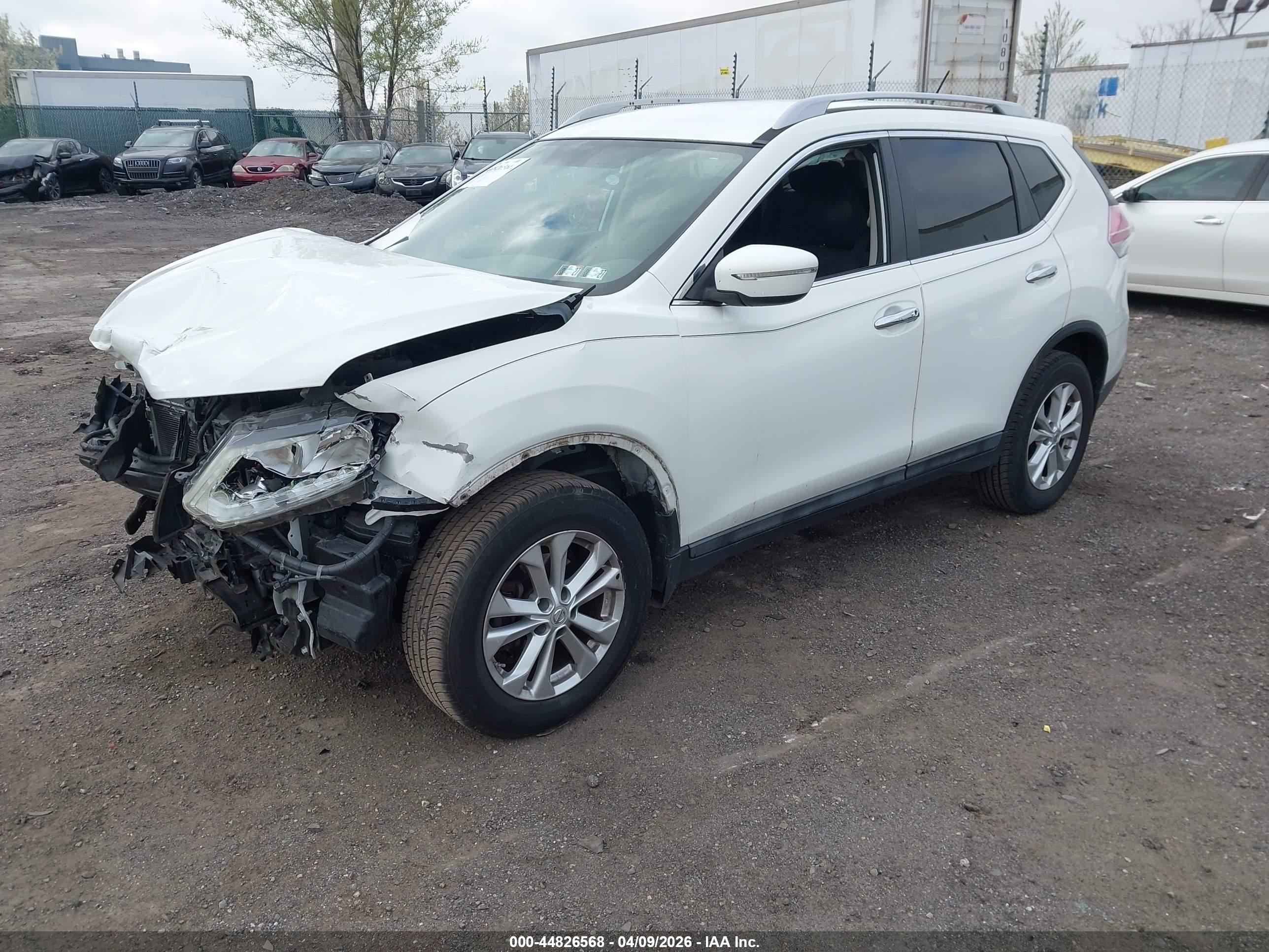 NISSAN ROGUE image 2