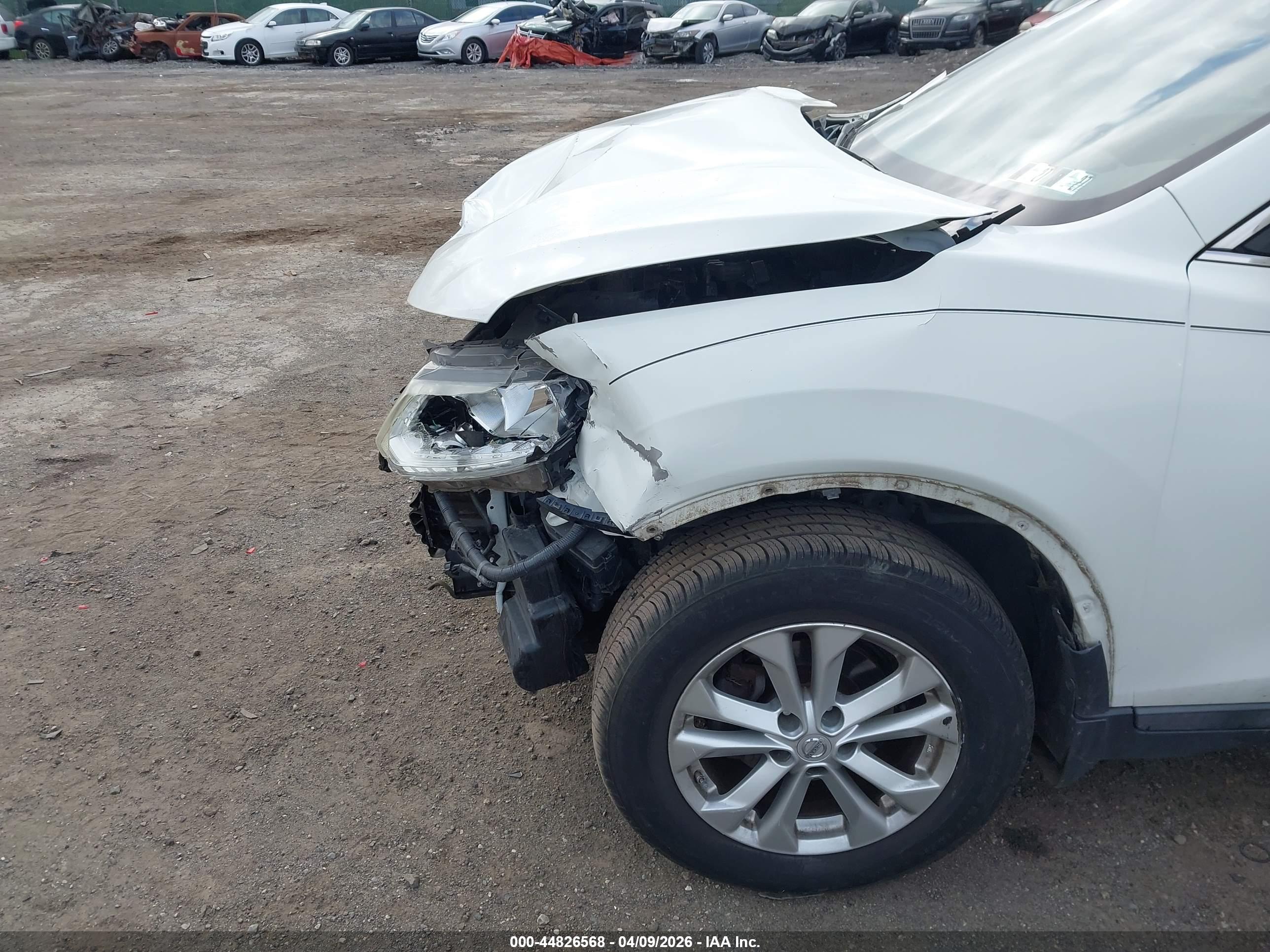NISSAN ROGUE image 6