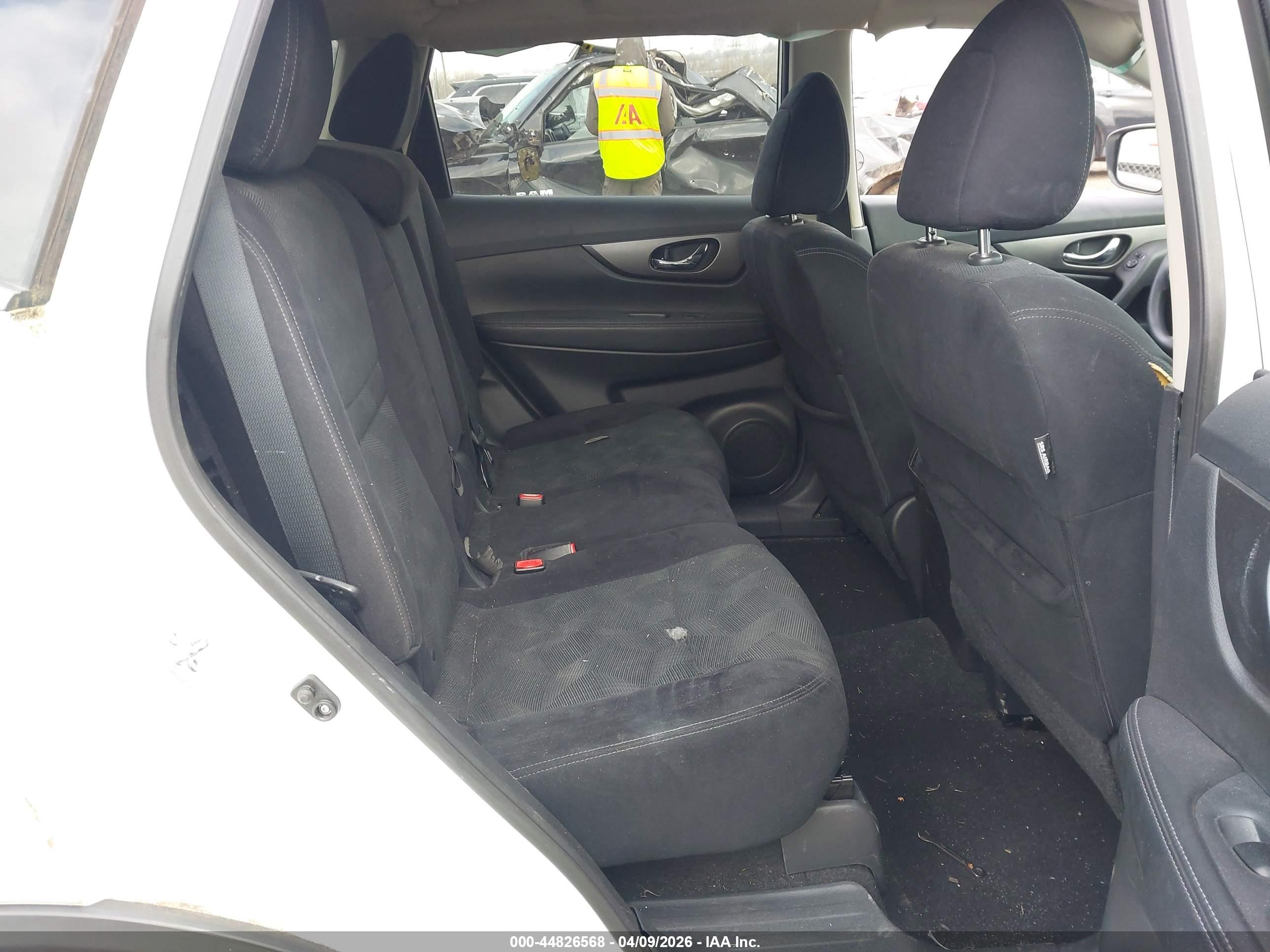 NISSAN ROGUE image 8