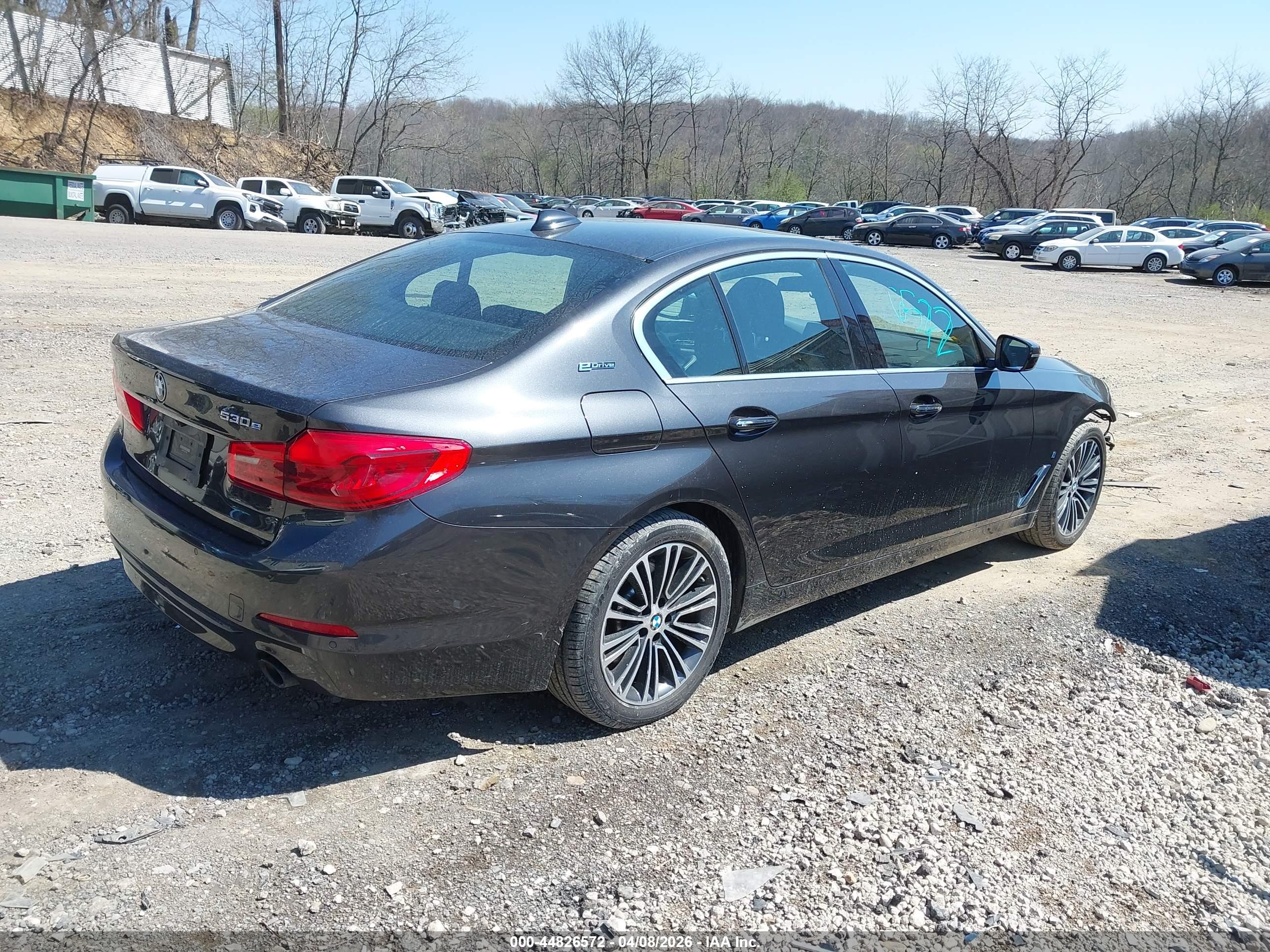 BMW 530E image 4