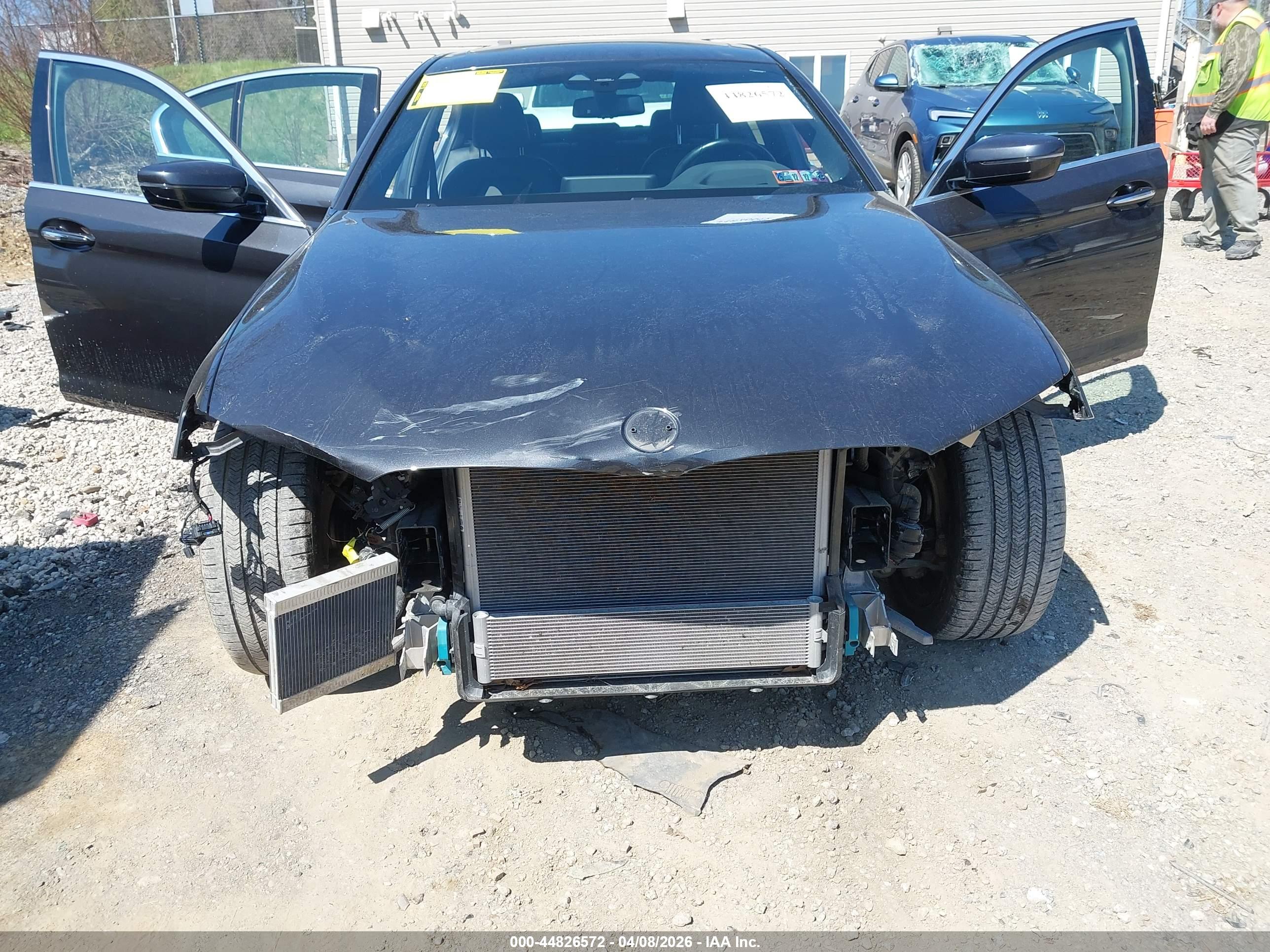 BMW 530E image 6