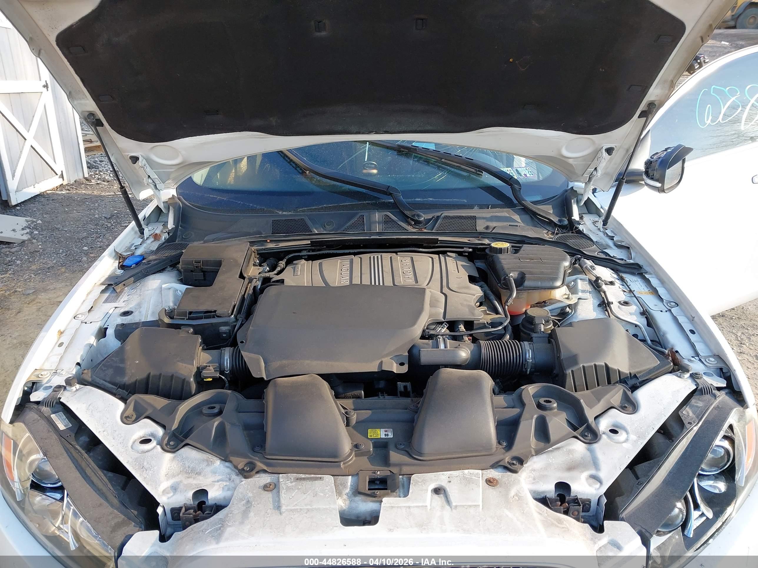 JAGUAR XF image 10