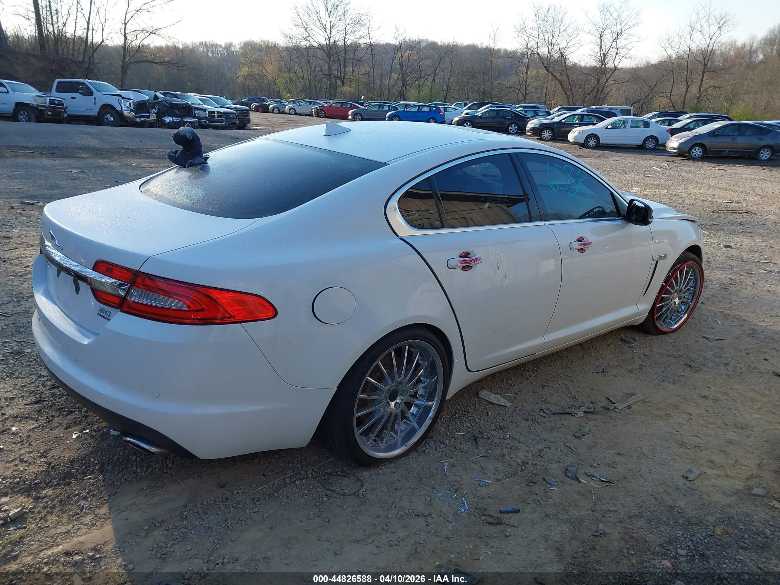 JAGUAR XF image 4