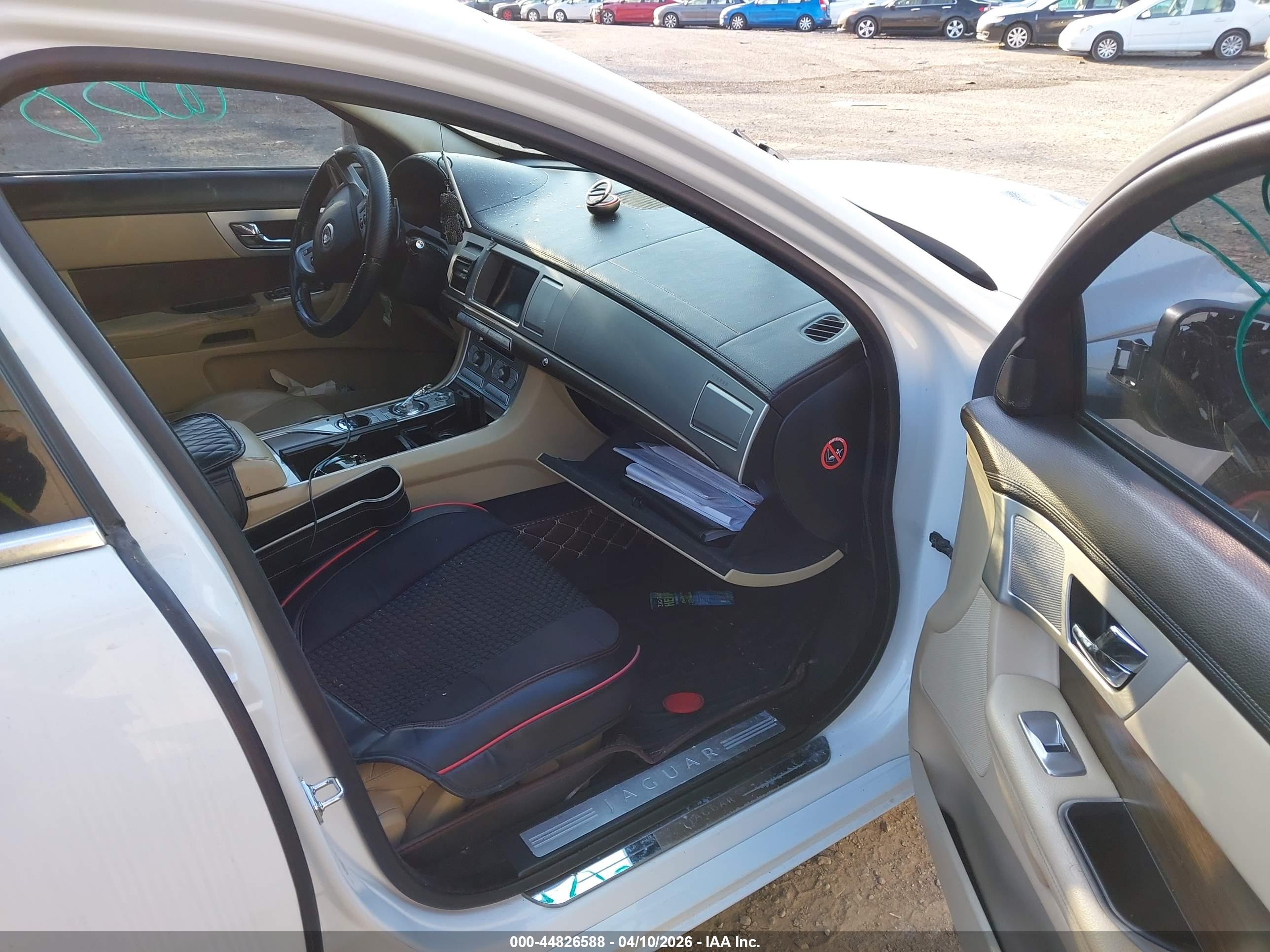 JAGUAR XF image 5