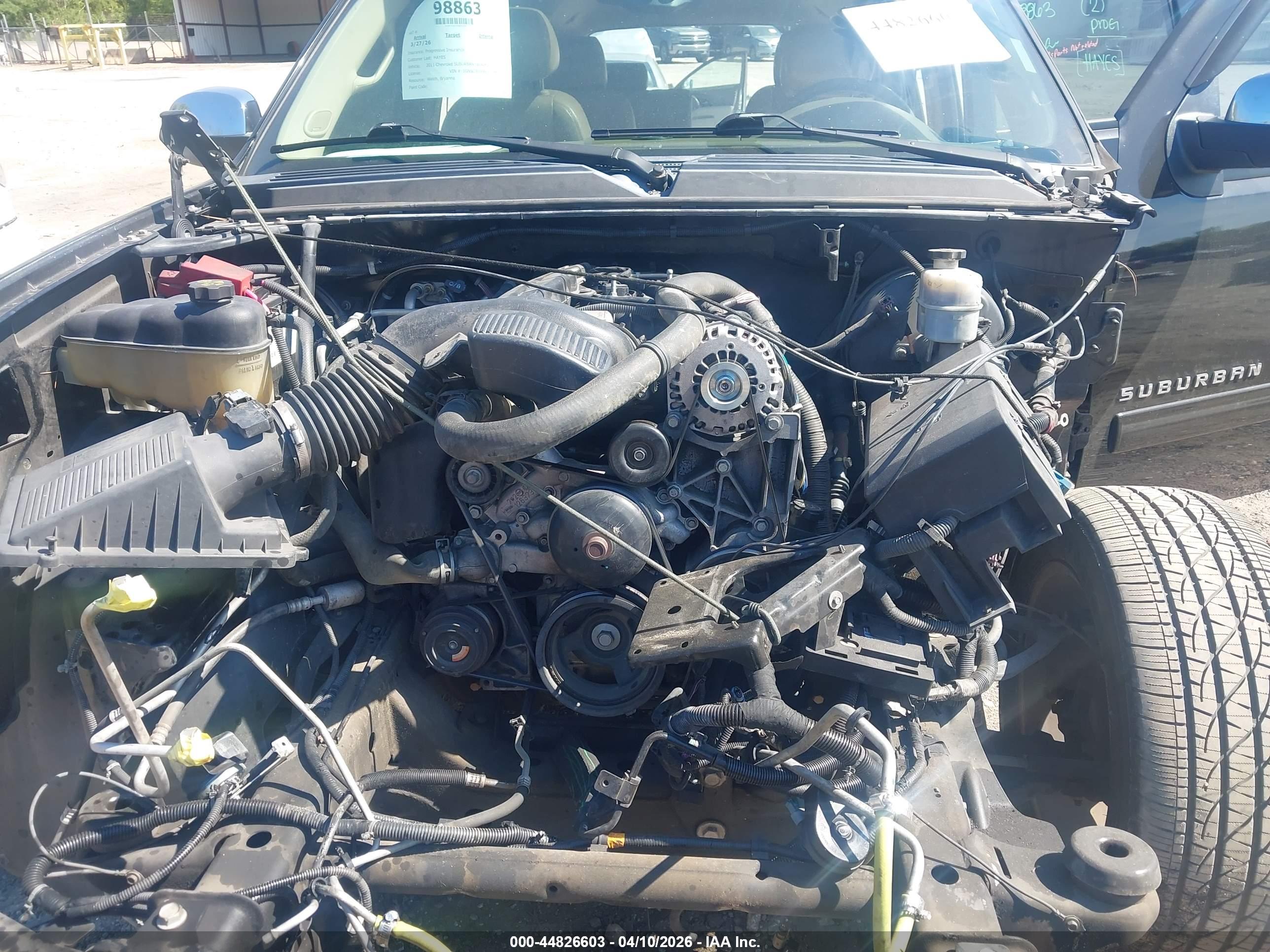 CHEVROLET SUBURBAN image 10