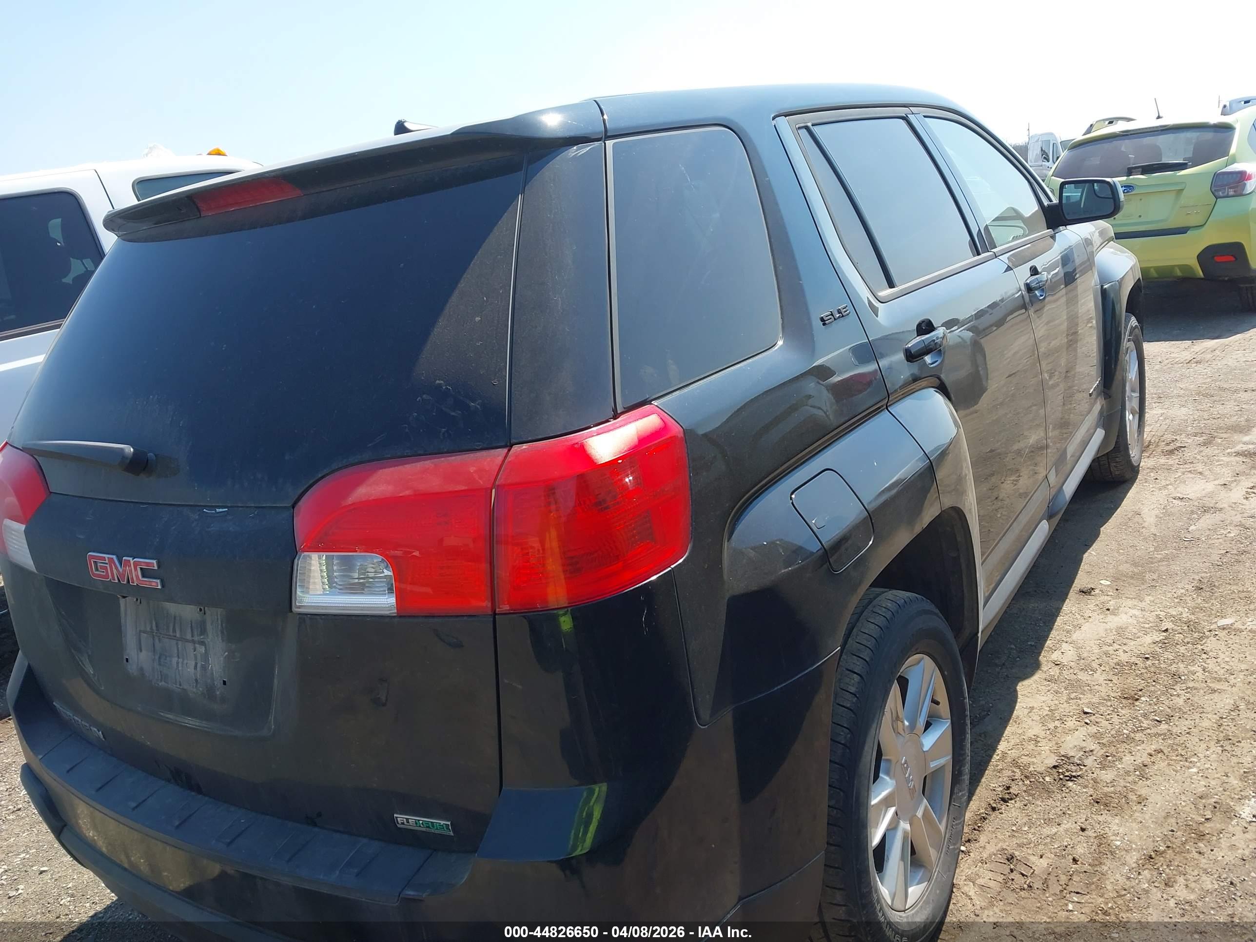 GMC TERRAIN image 4