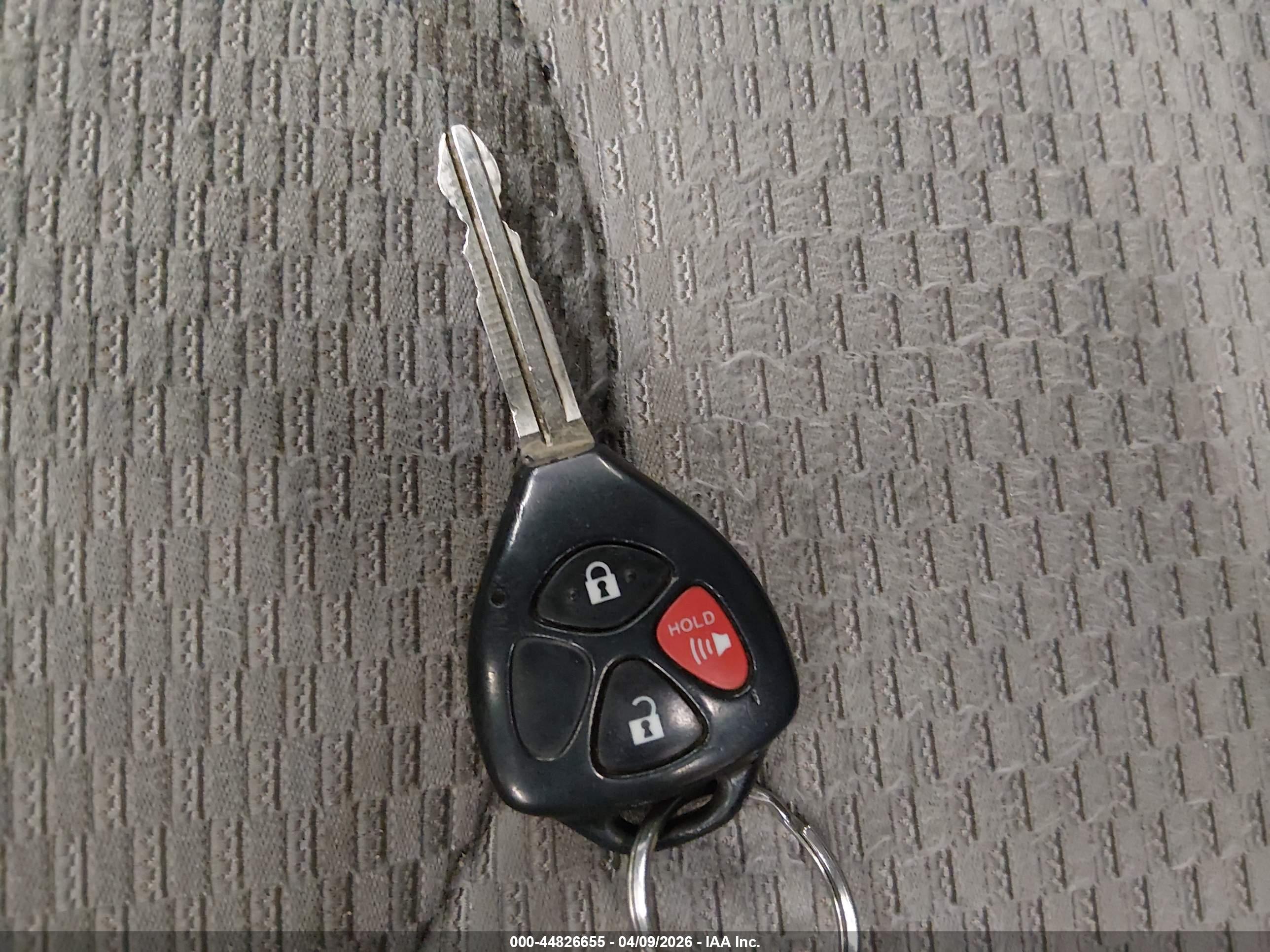 TOYOTA RAV4 image 11