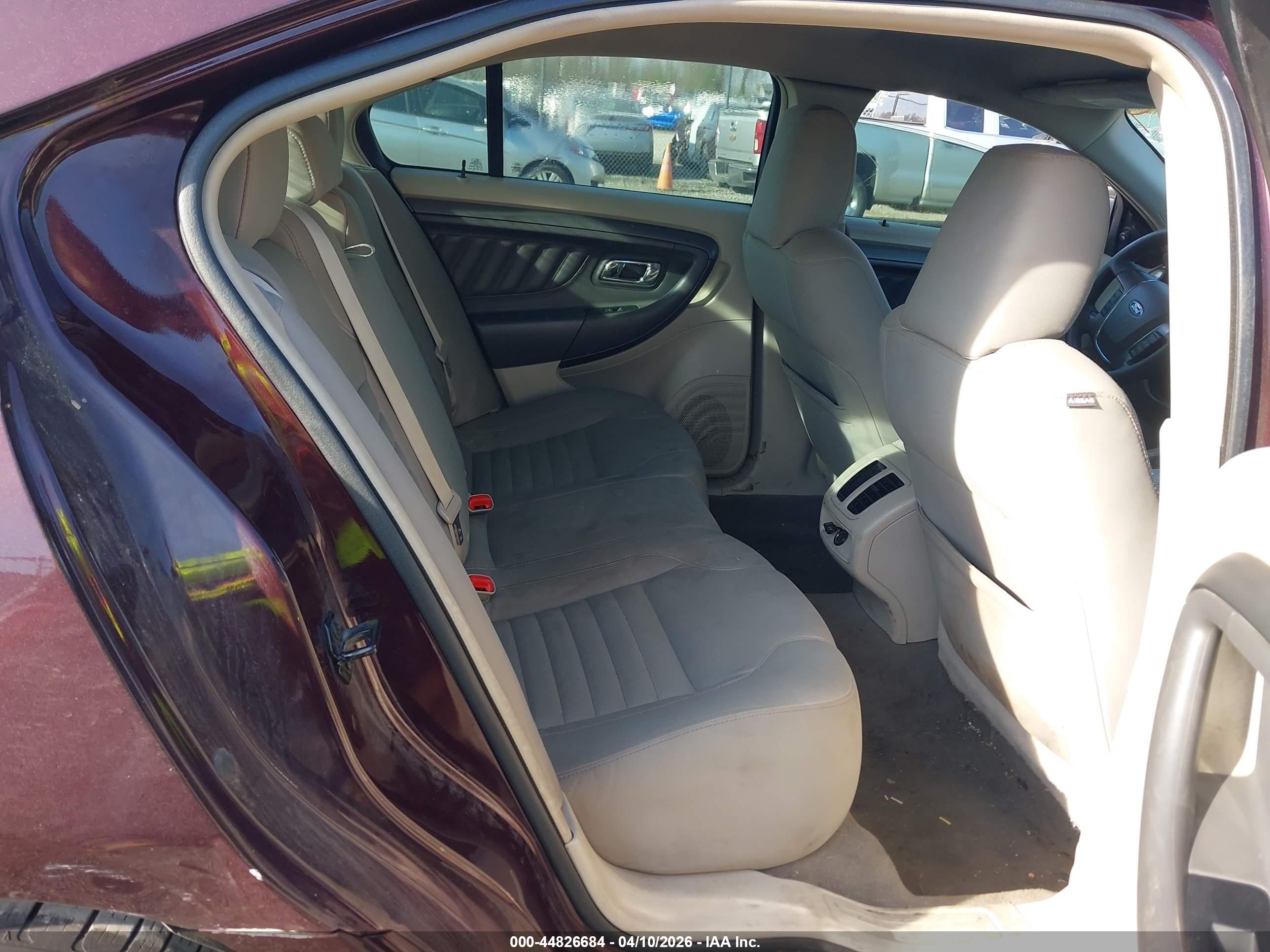 FORD TAURUS image 8