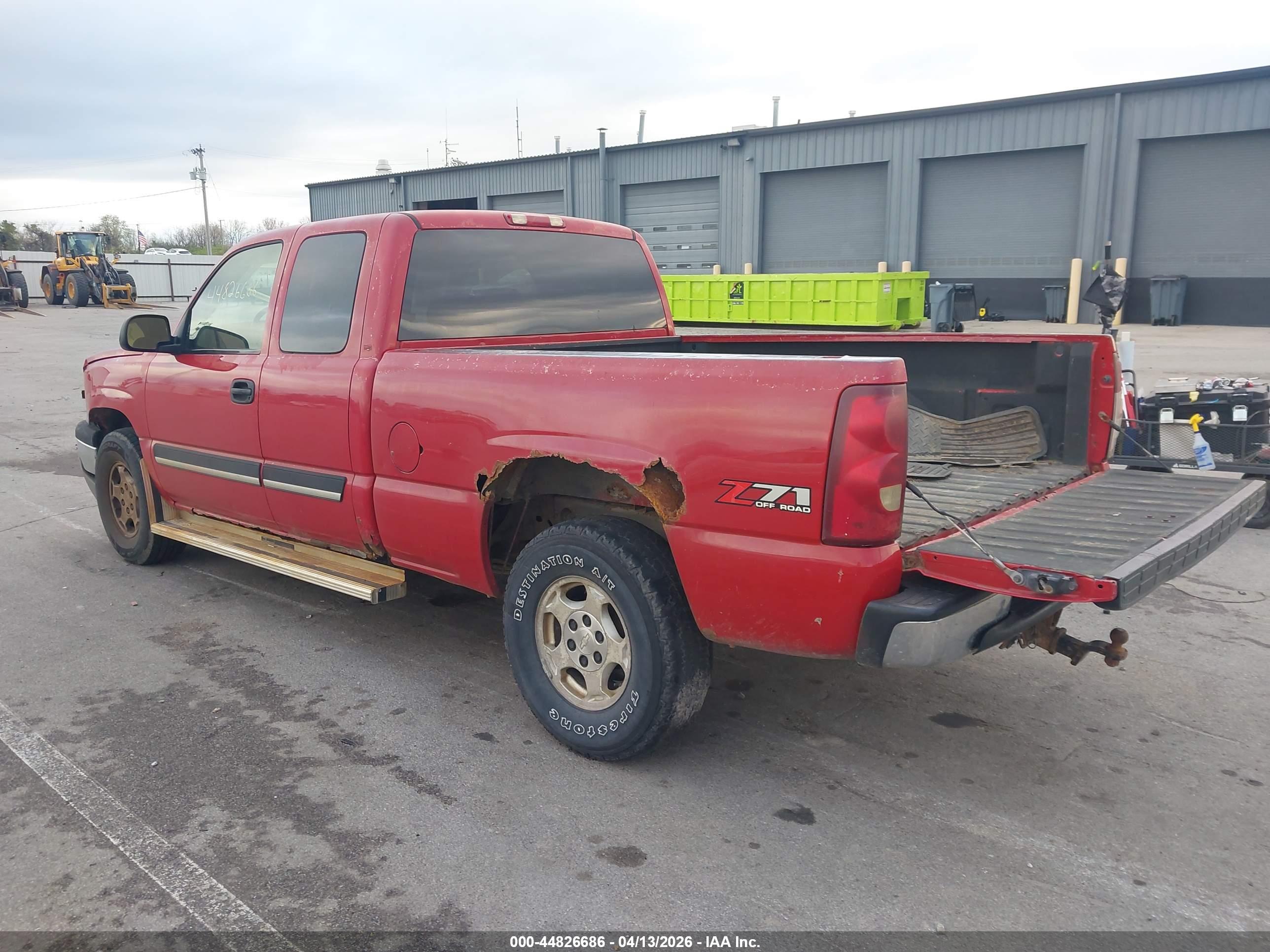 CHEVROLET SILVERADO image 3