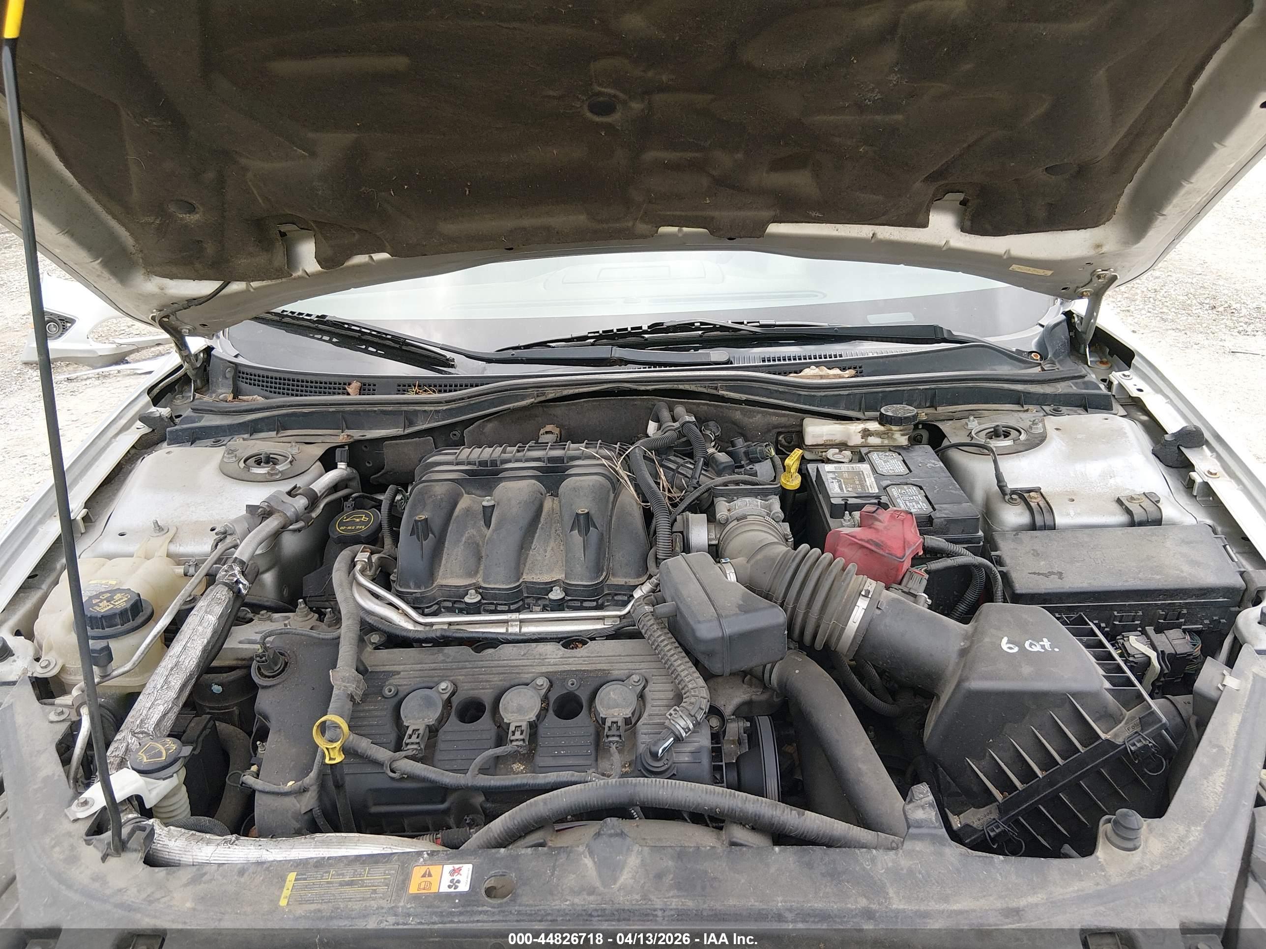 FORD FUSION image 10
