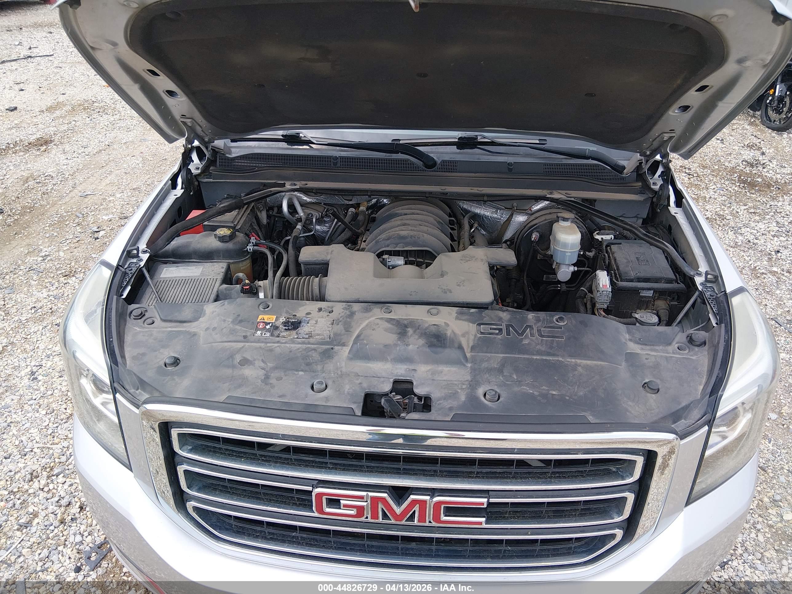 GMC YUKON image 10