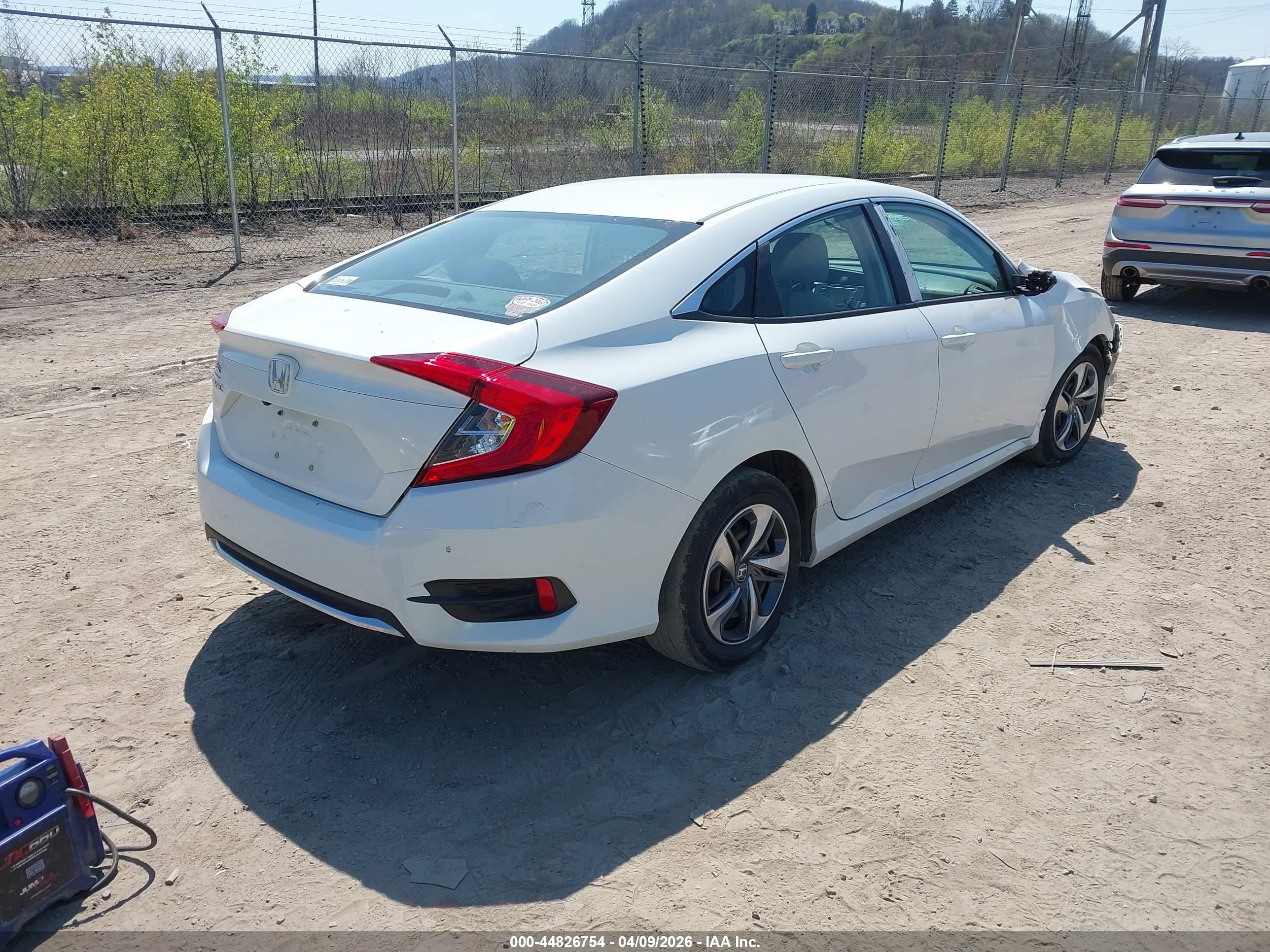 HONDA CIVIC image 4