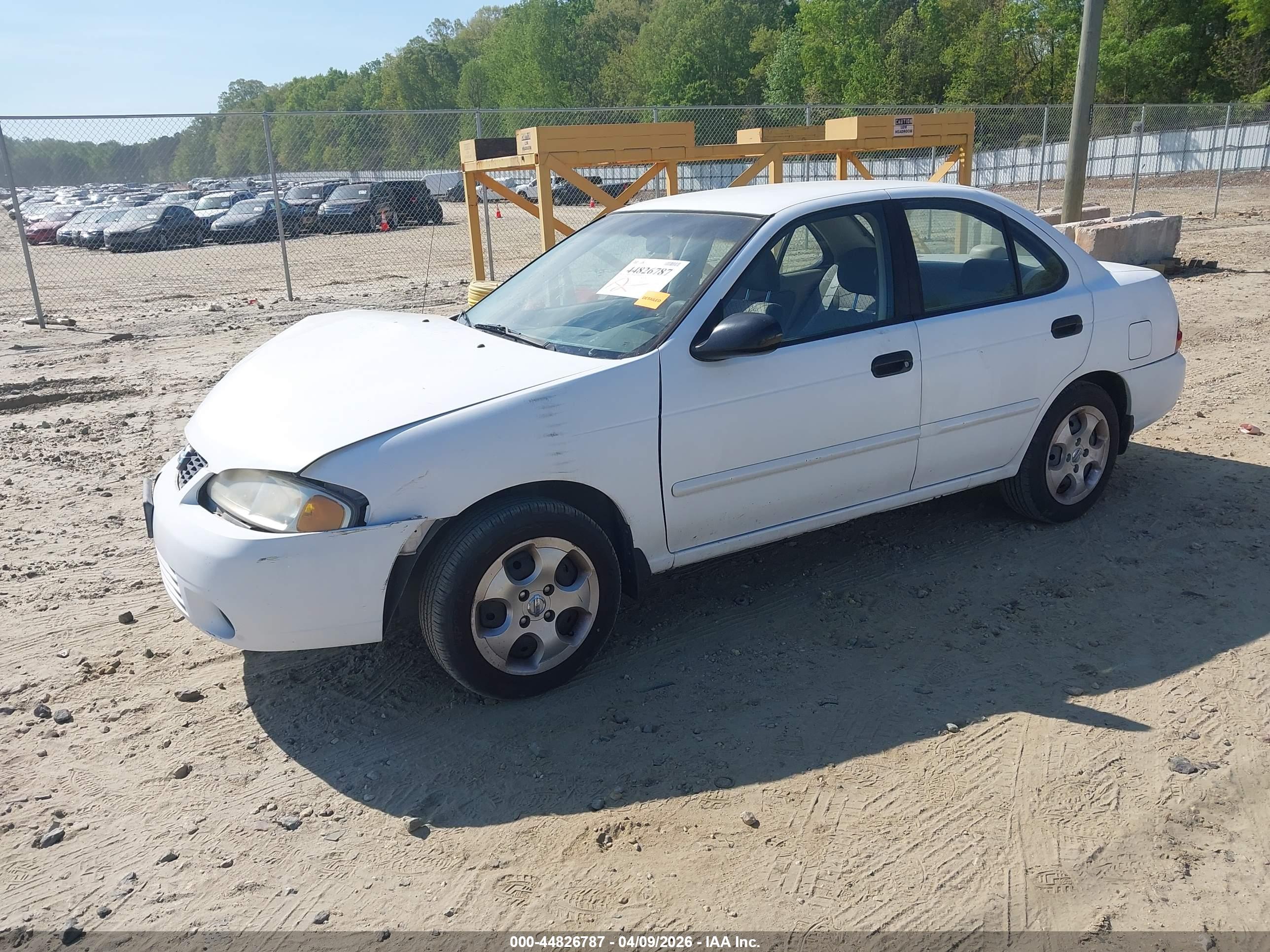 NISSAN SENTRA image 2