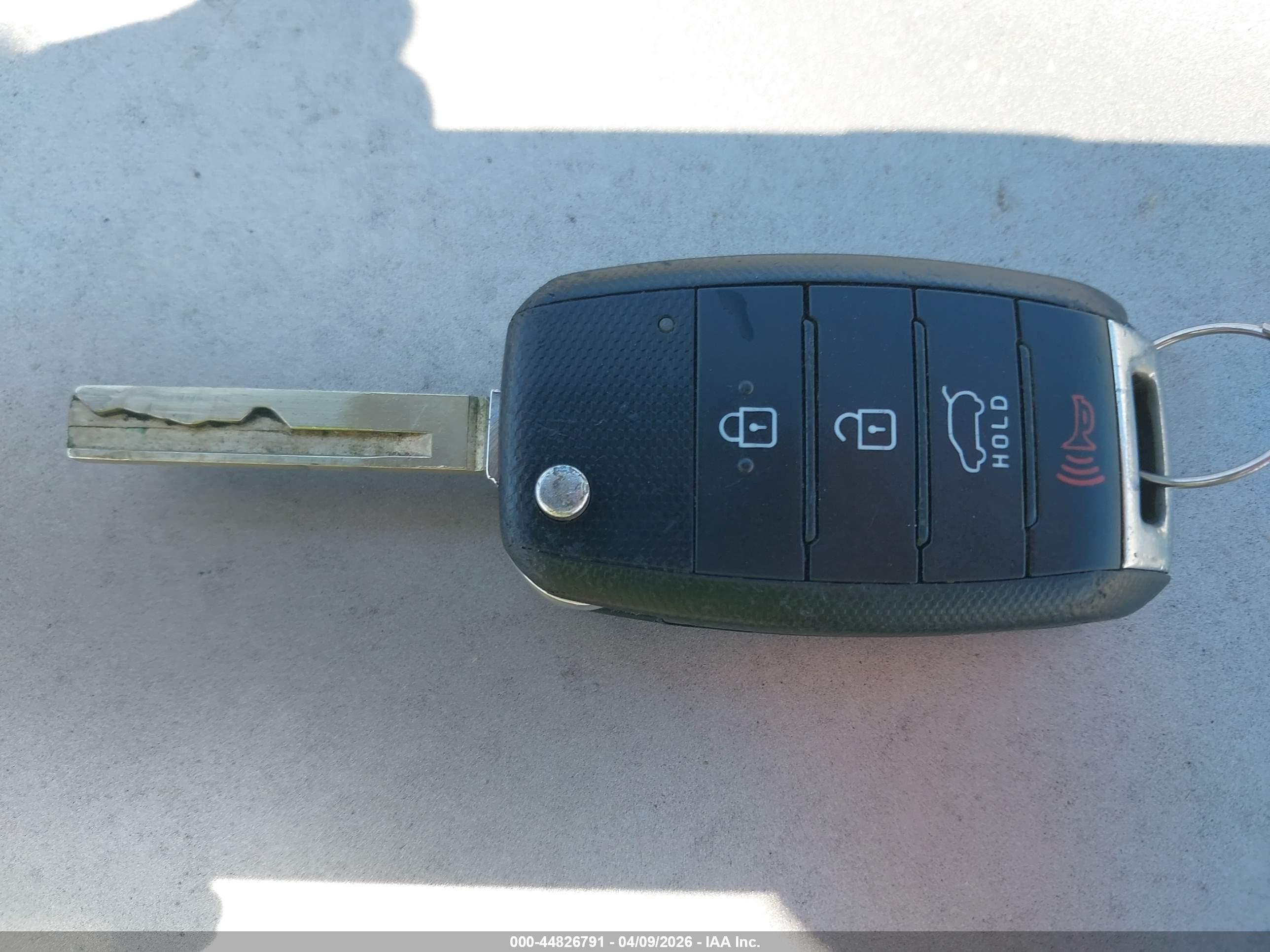 KIA SORENTO image 11