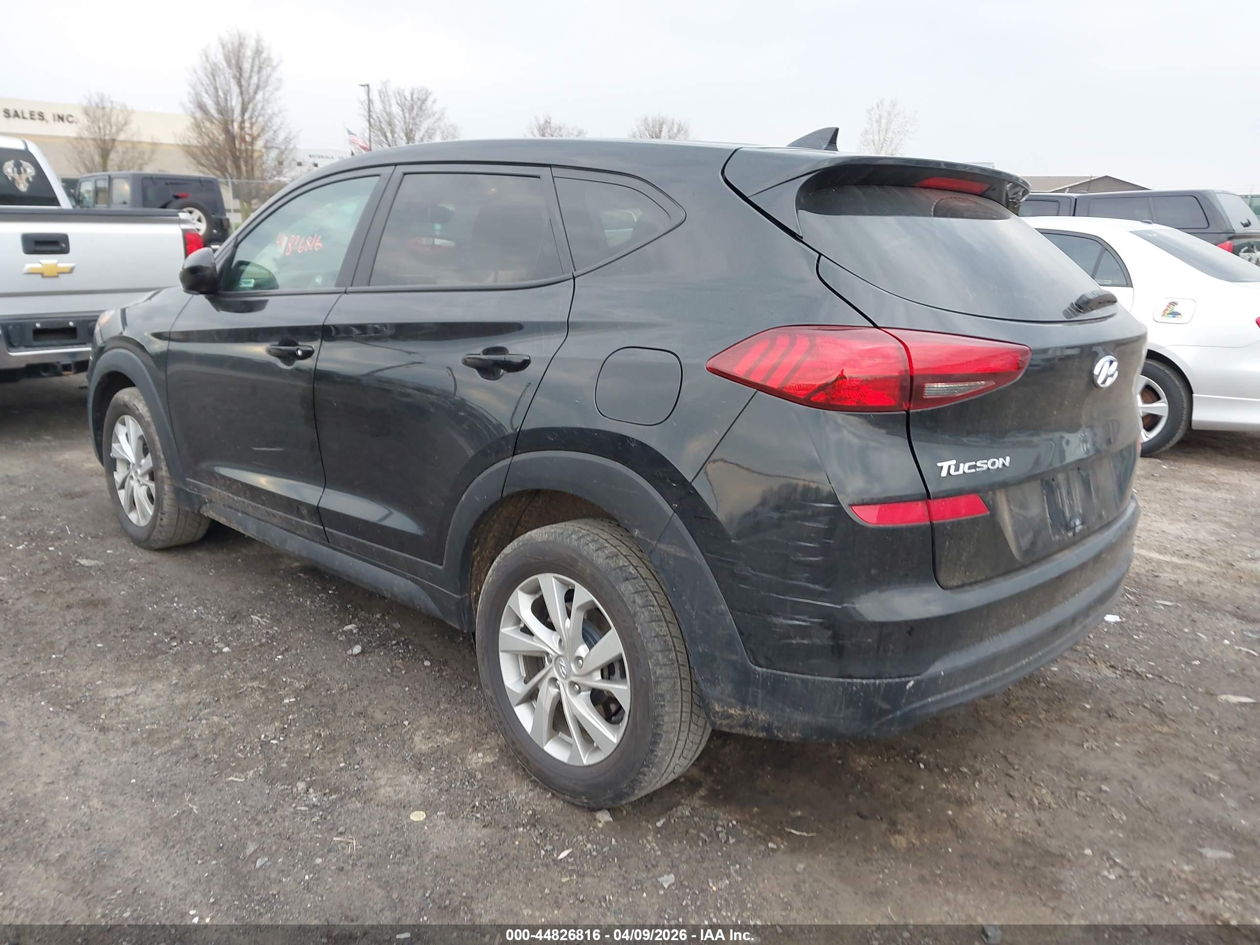 HYUNDAI TUCSON image 3