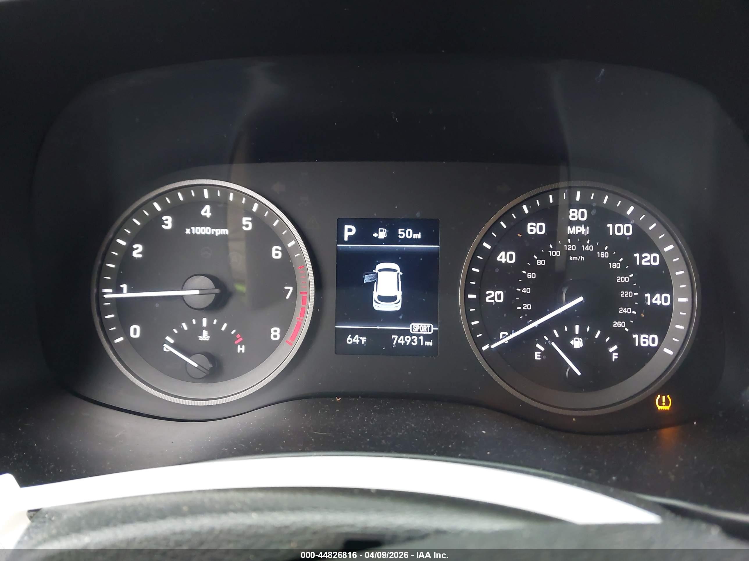 HYUNDAI TUCSON image 7