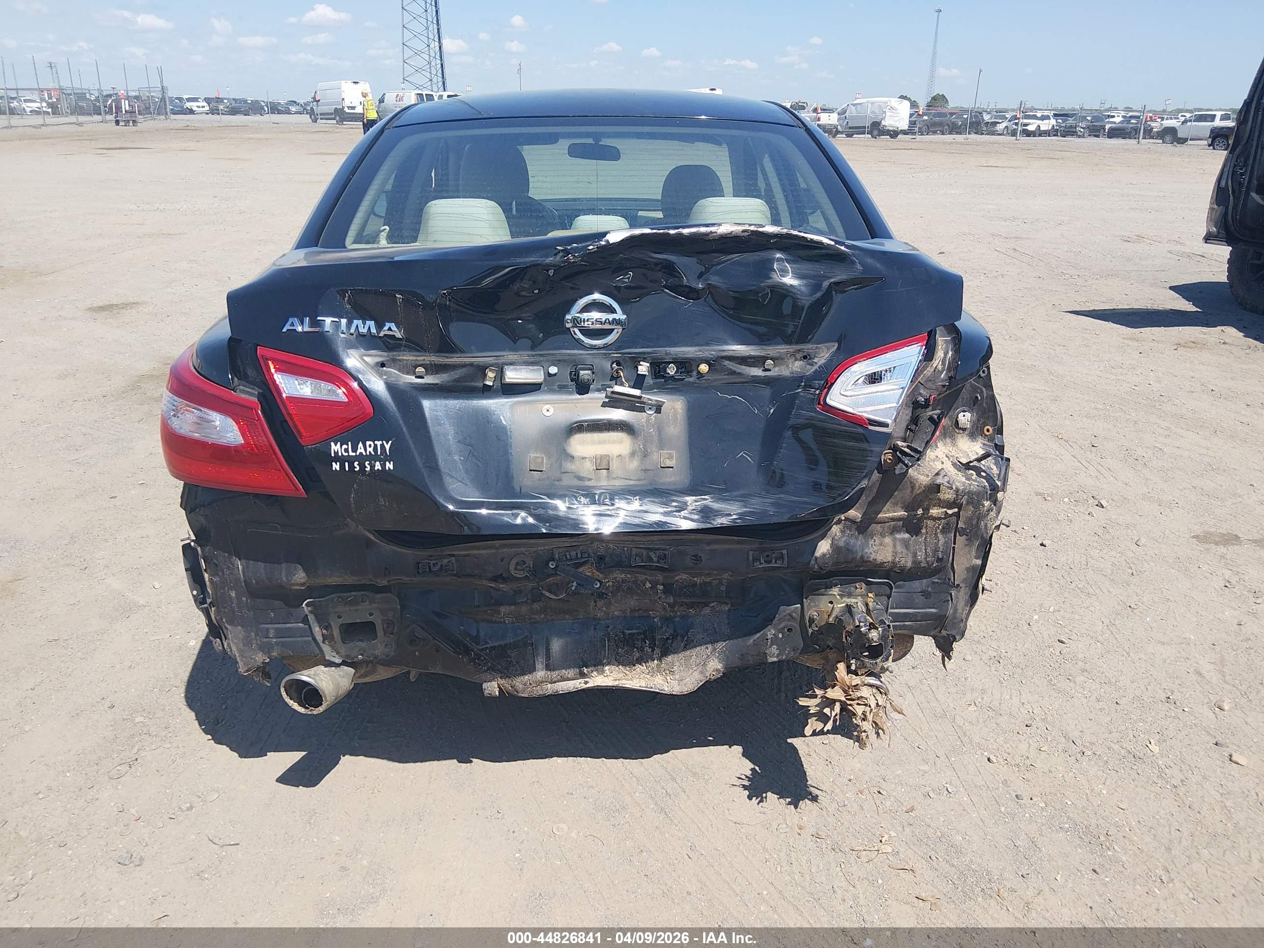 NISSAN ALTIMA image 6