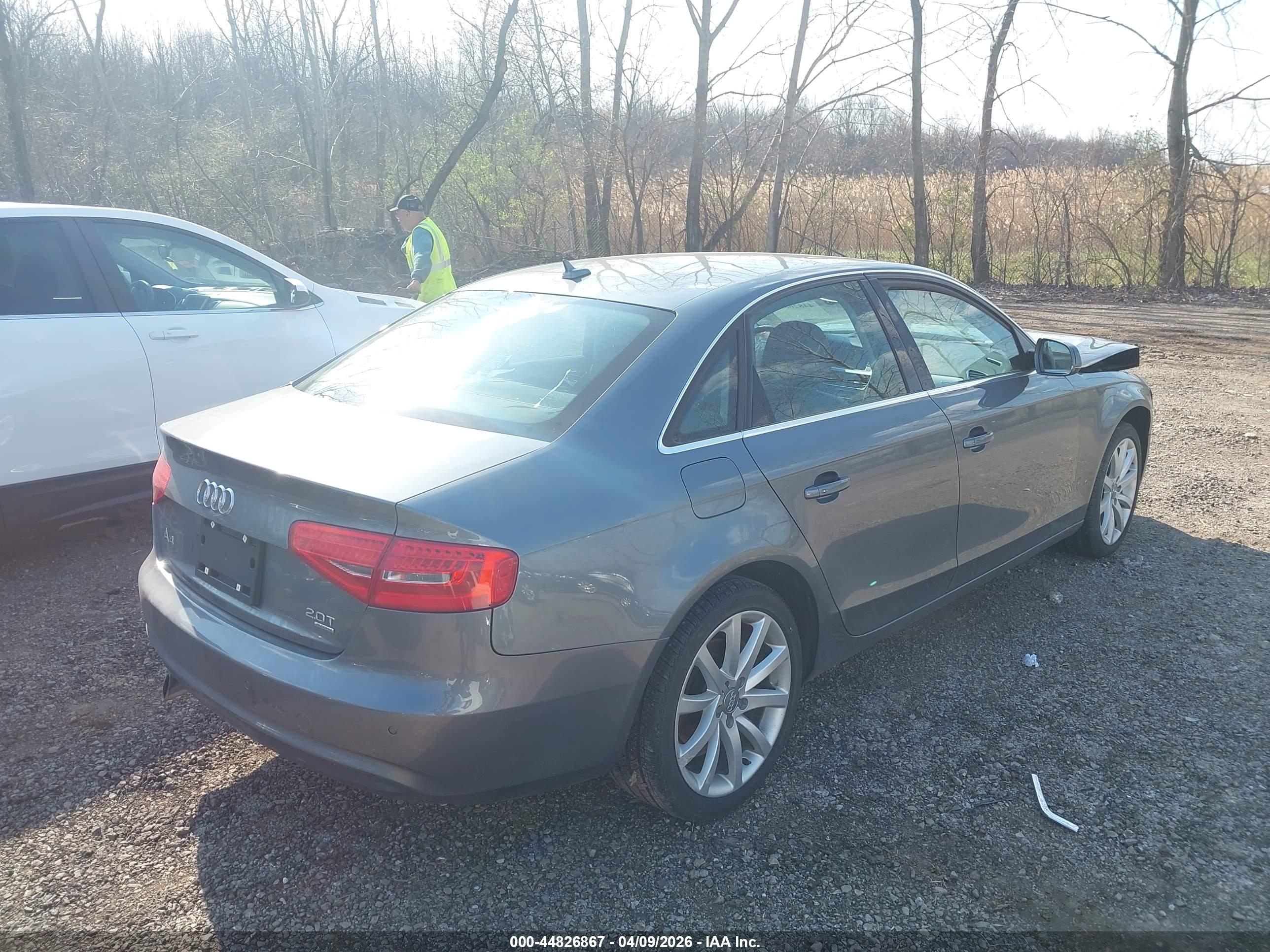 AUDI A4 image 4