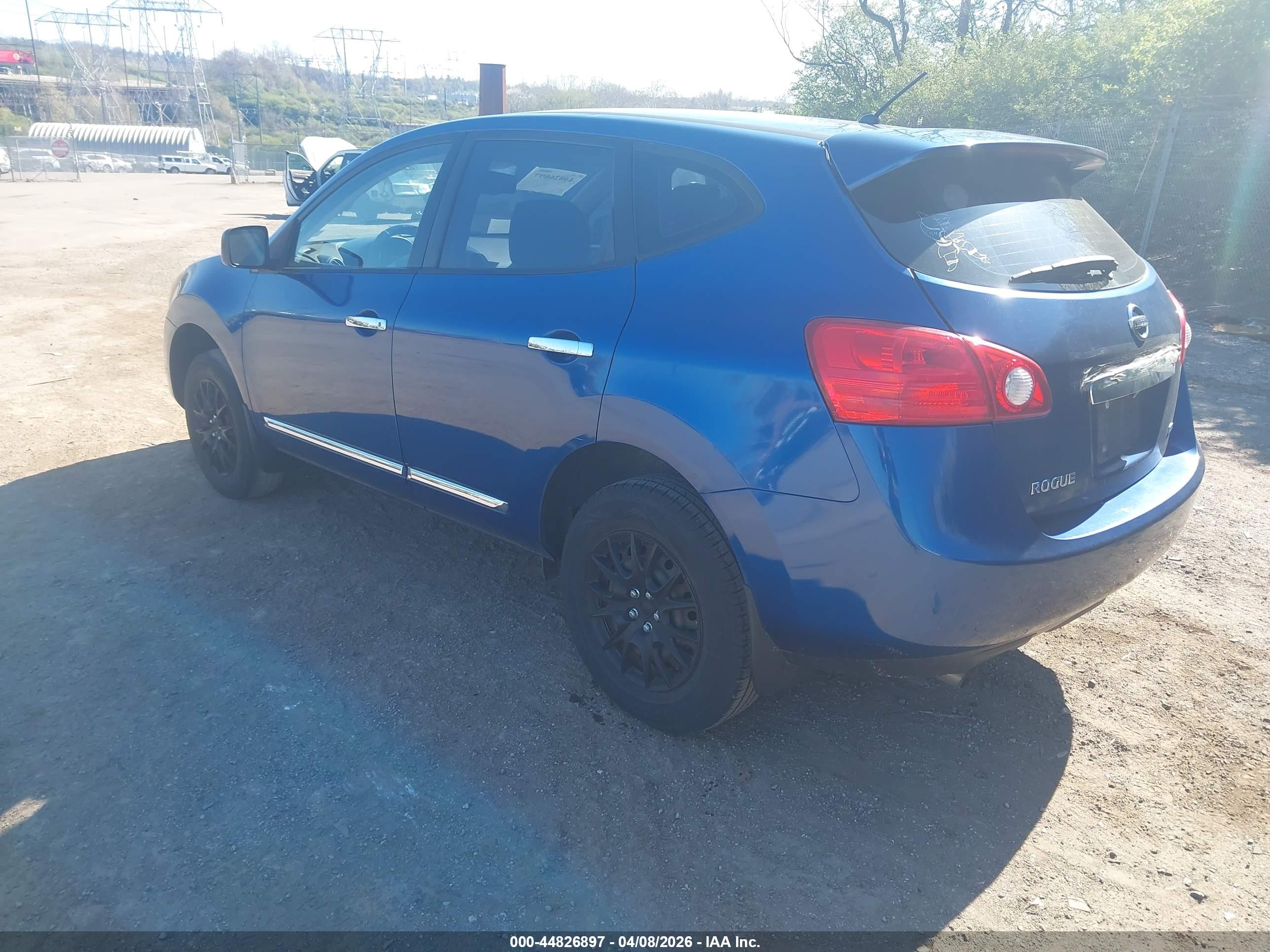 NISSAN ROGUE image 3